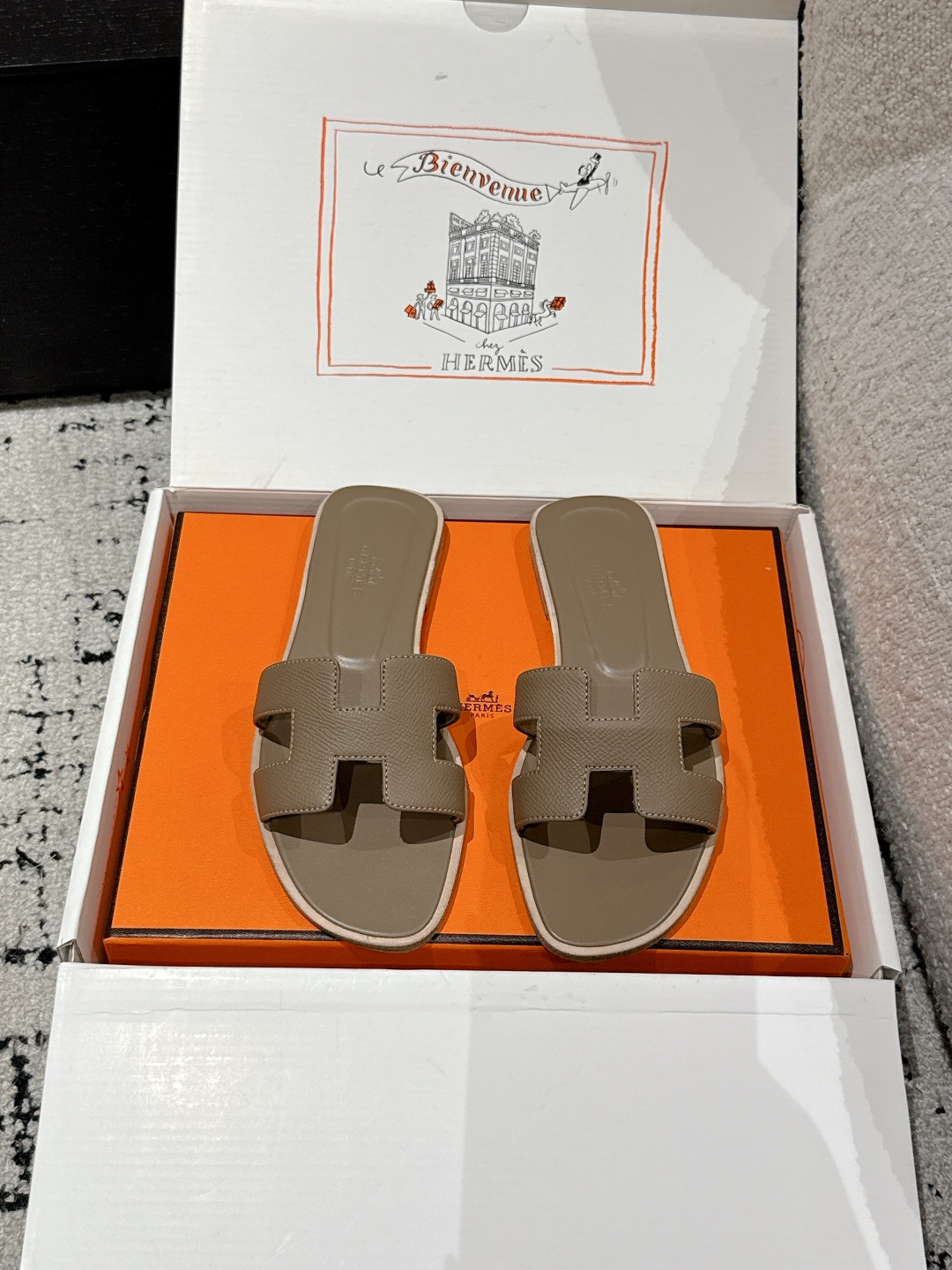 HERMES  00519
