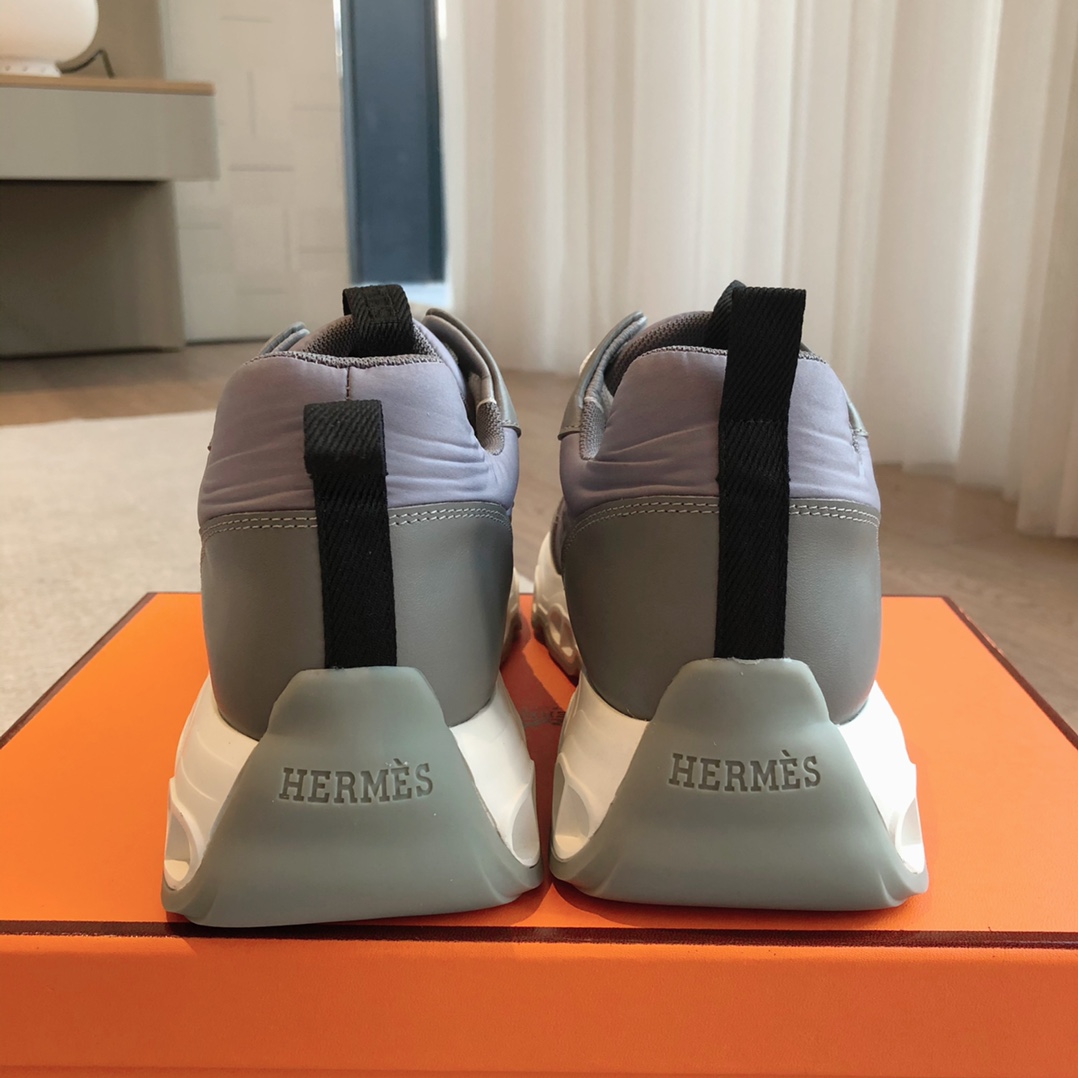 HERMES 00519