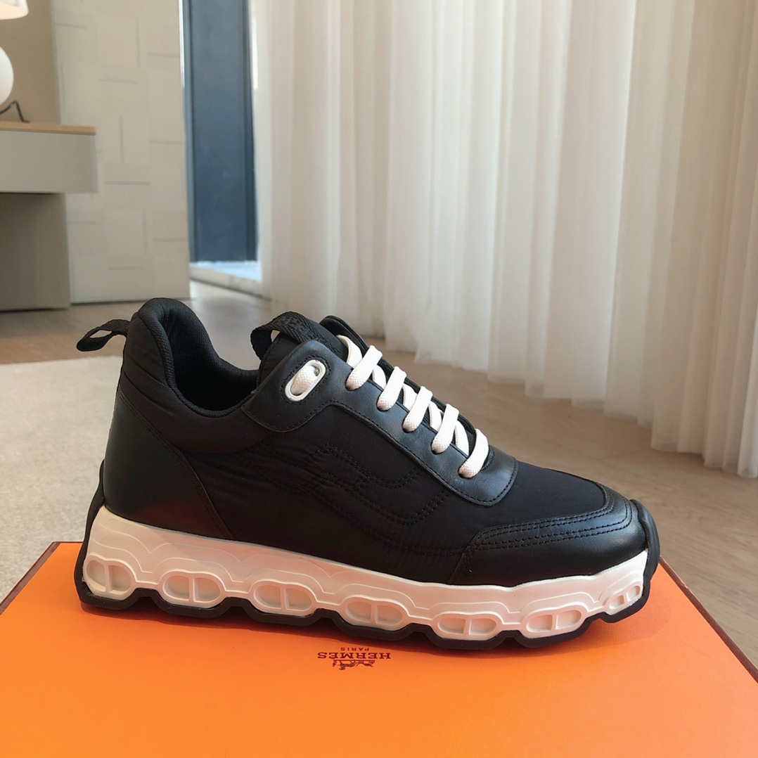 HERMES 00529