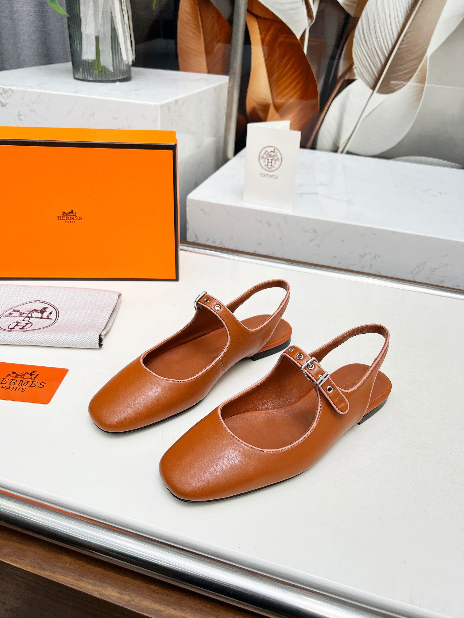 HERMES 00529