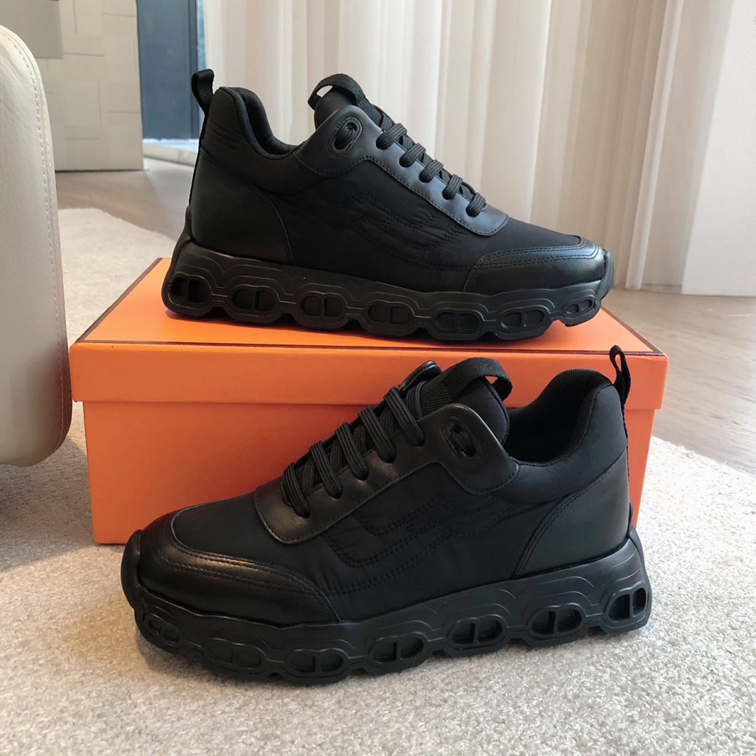 HERMES 00549
