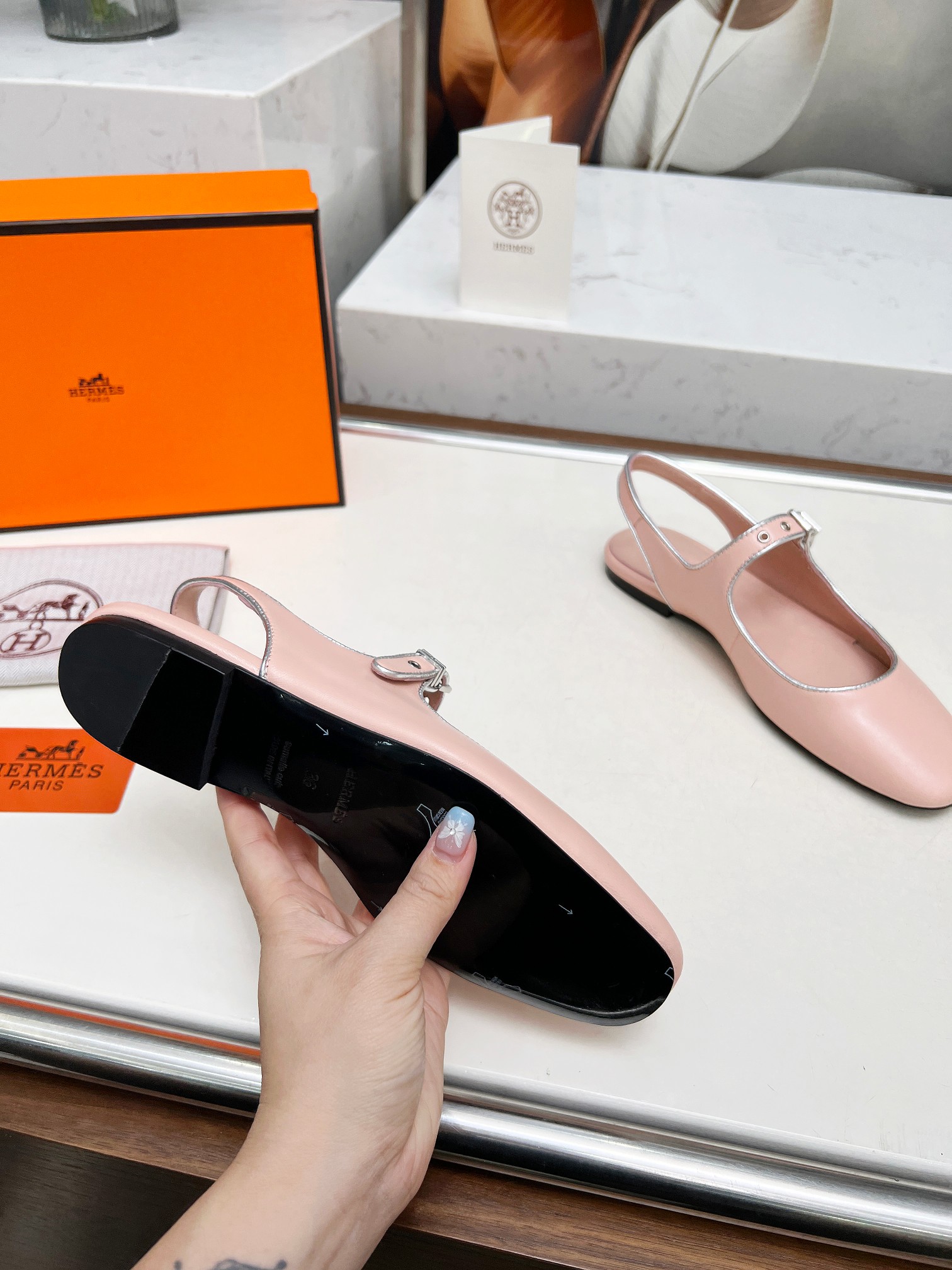 HERMES 00549