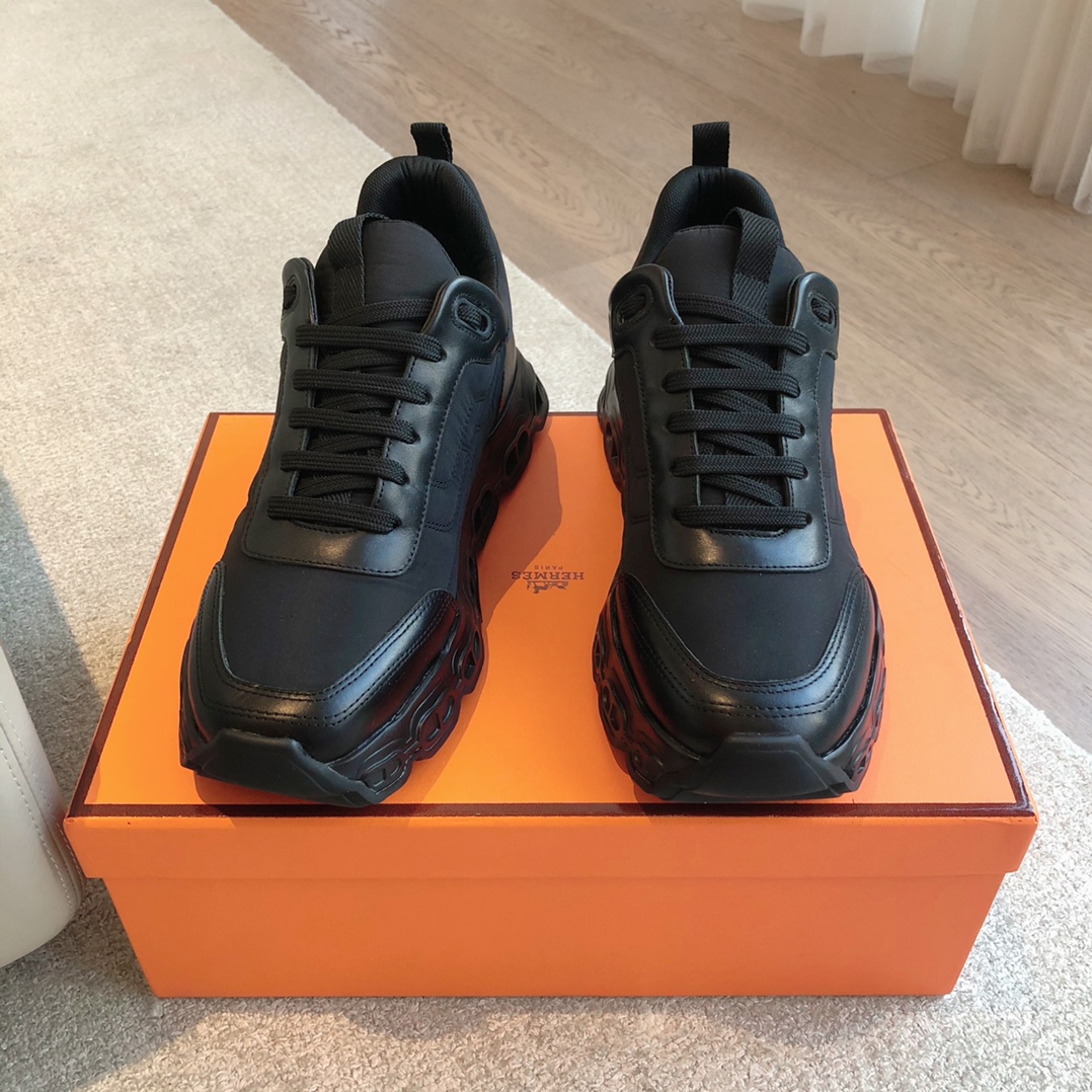 HERMES 00549