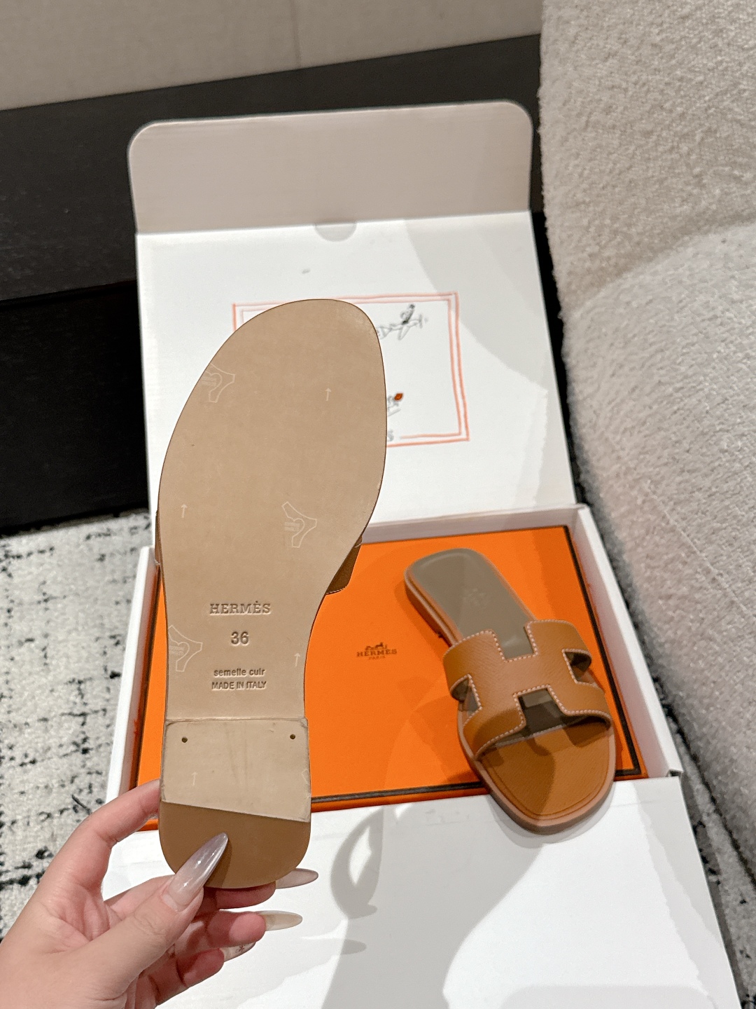 HERMES  00549