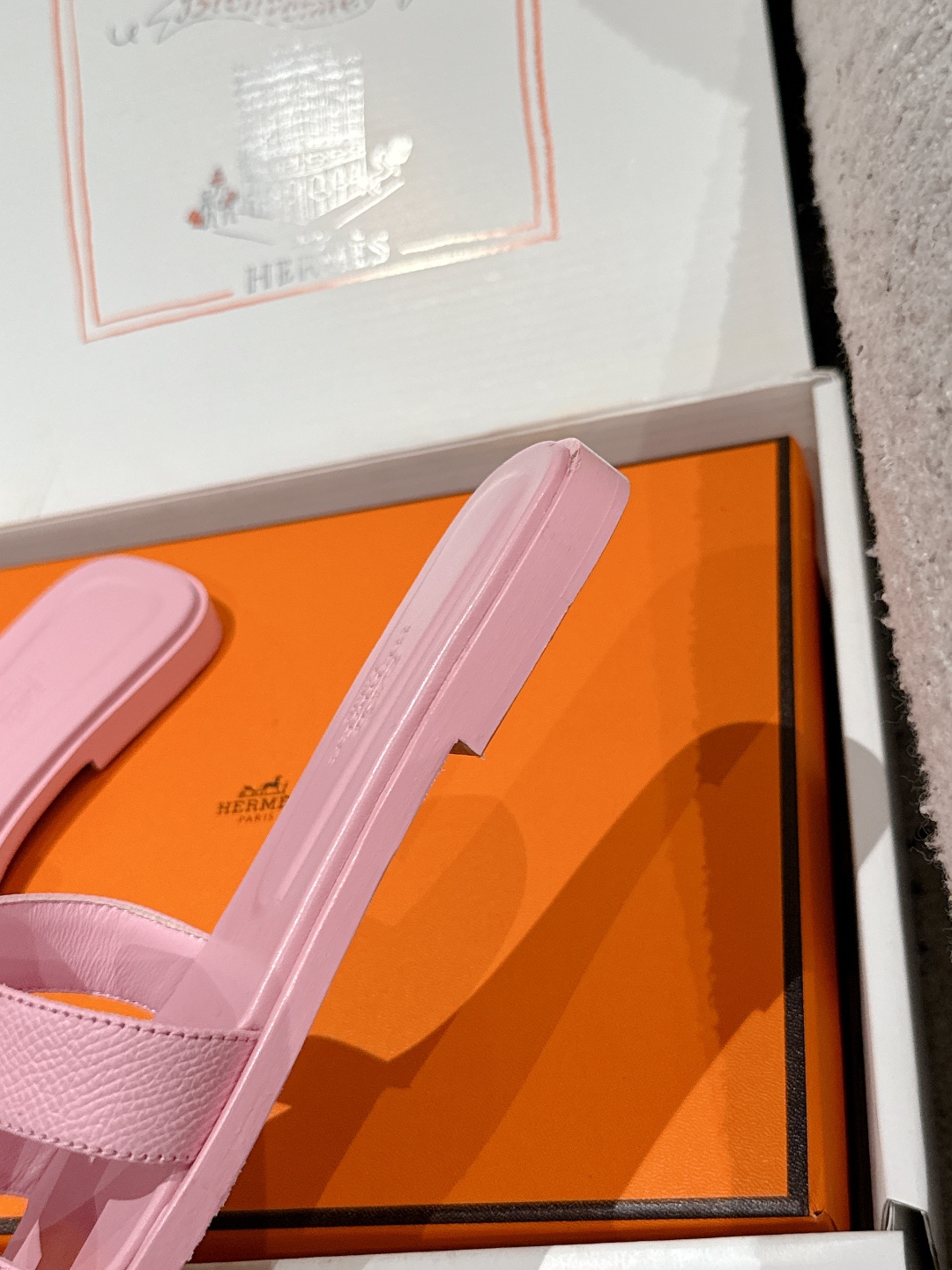 Hermès Oran Sandals – Rose Pink Leather