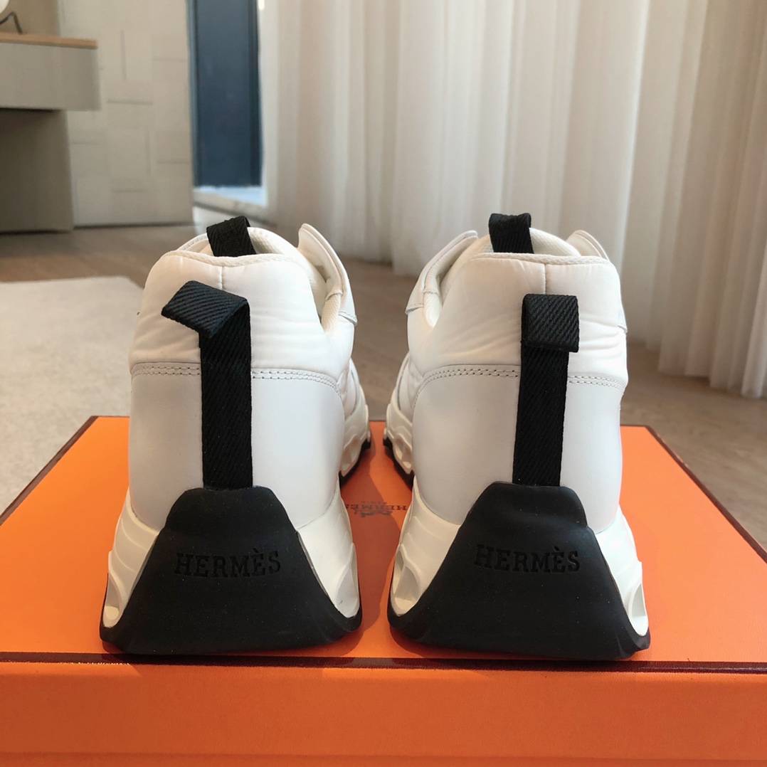 HERMES 00559