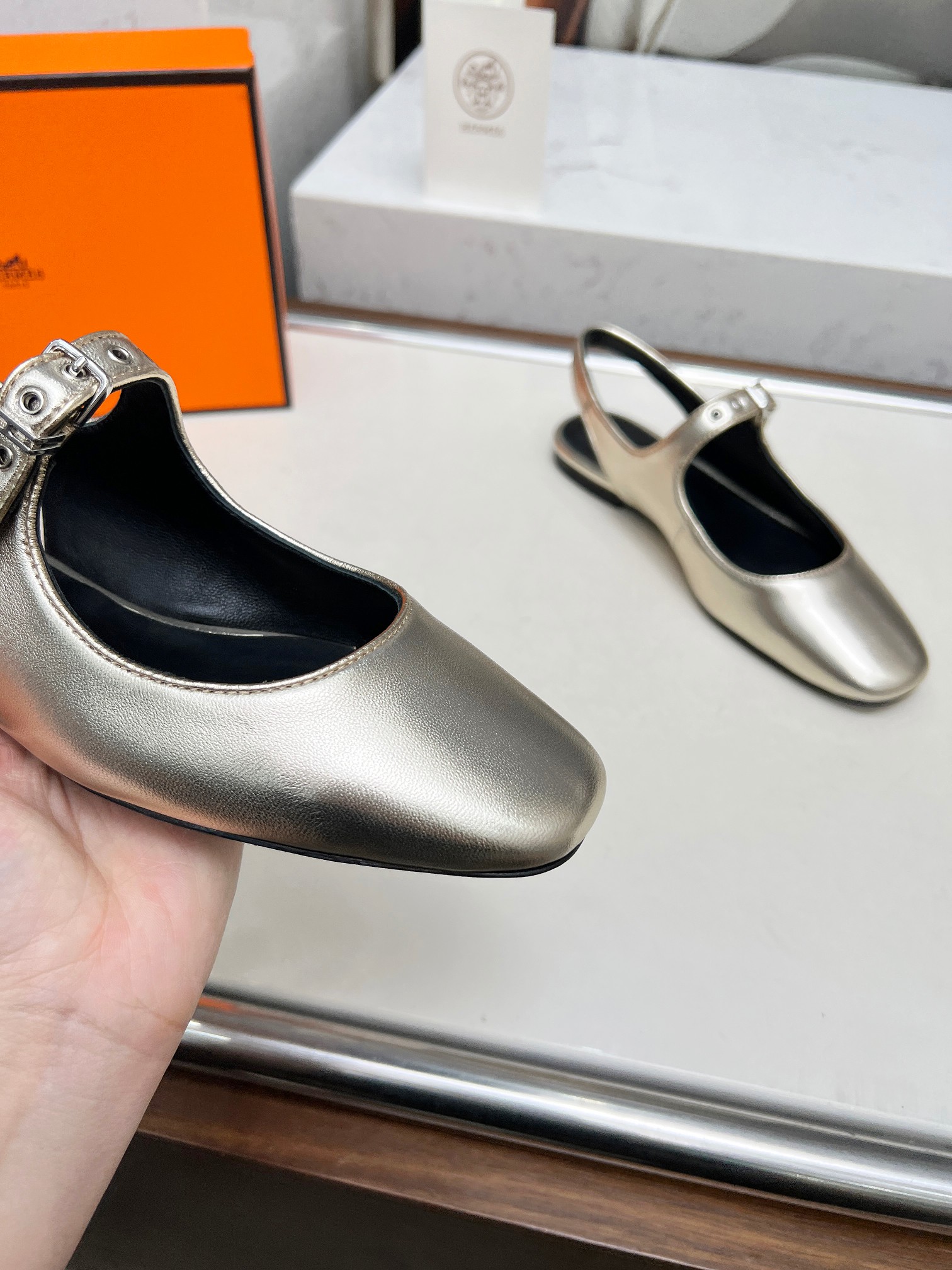 HERMES 00559