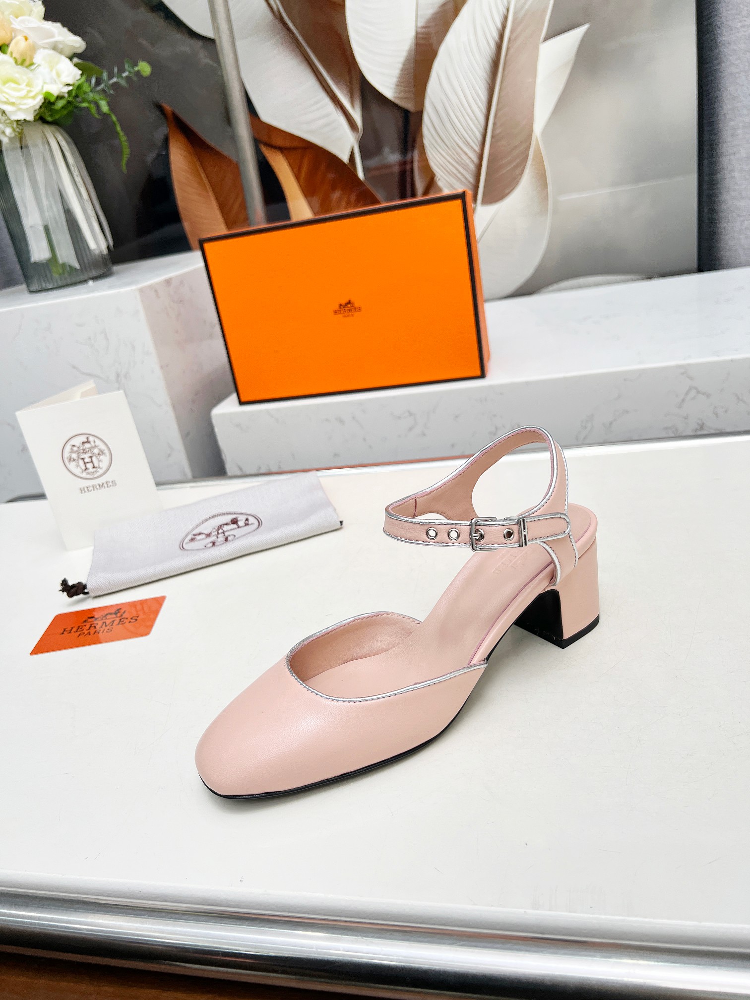 HERMES 00568
