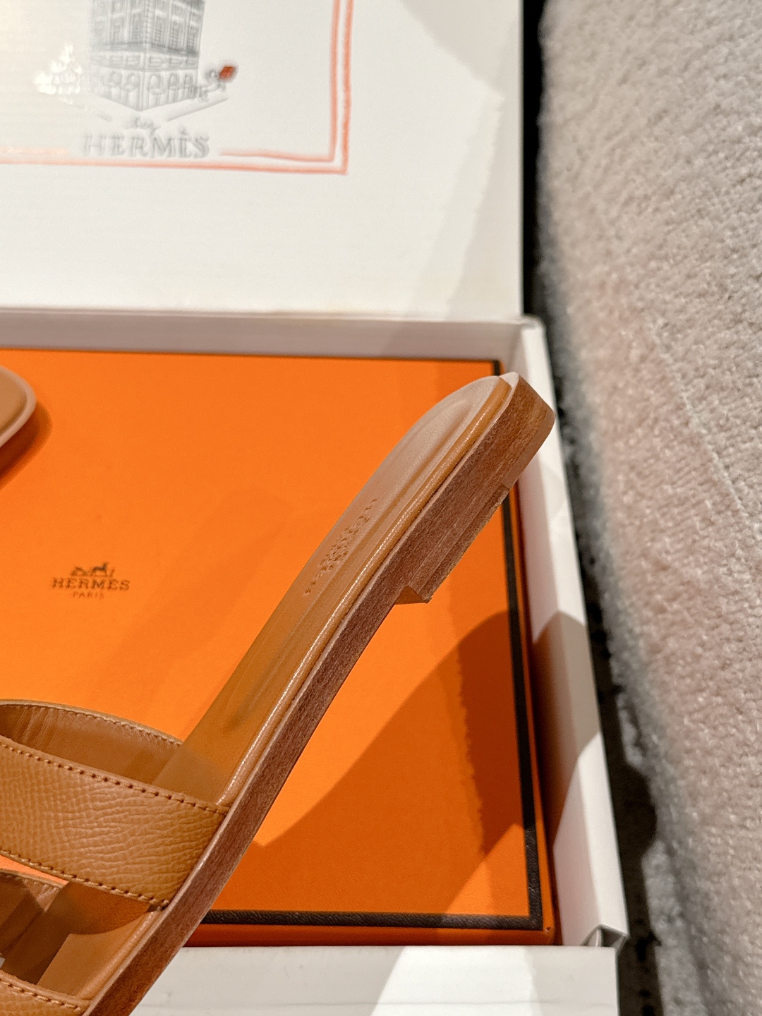HERMES 00569 HERMES 00569