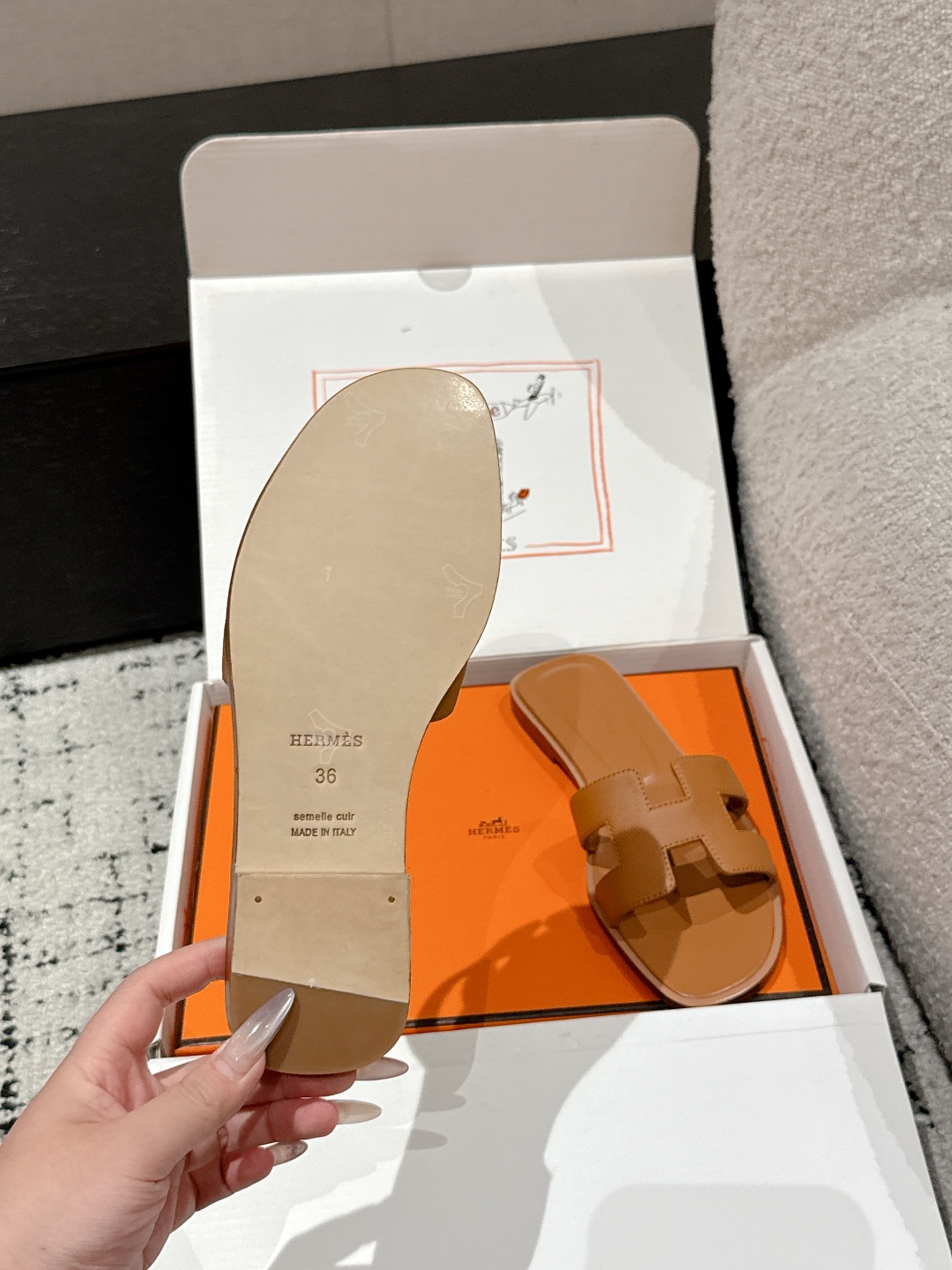 HERMES 00569 HERMES 00569