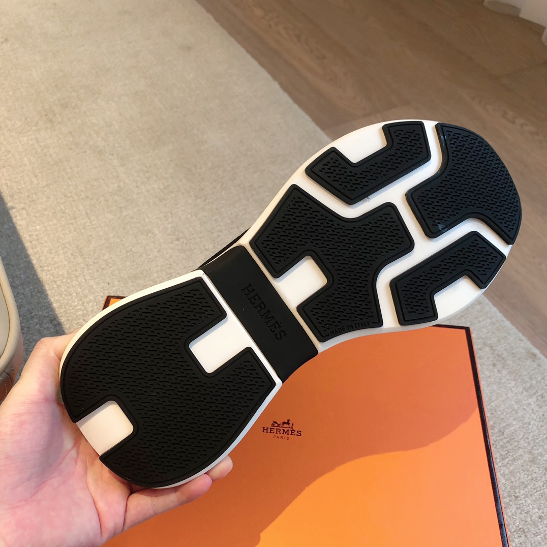 HERMES 00569 HERMES 00569