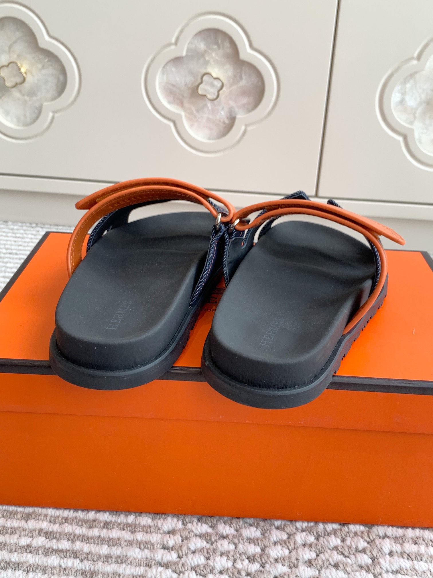 HERMES 00579
