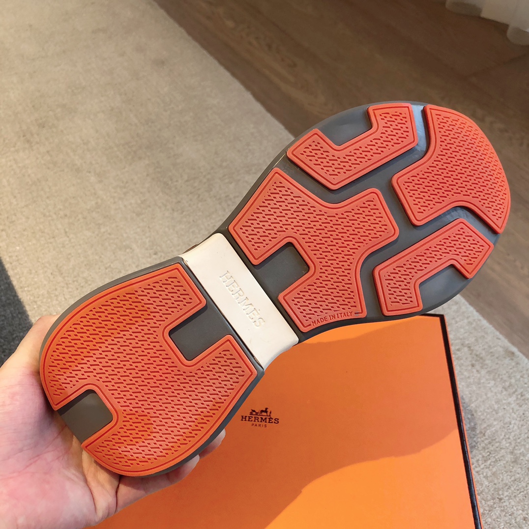 HERMES 00579 HERMES 00579