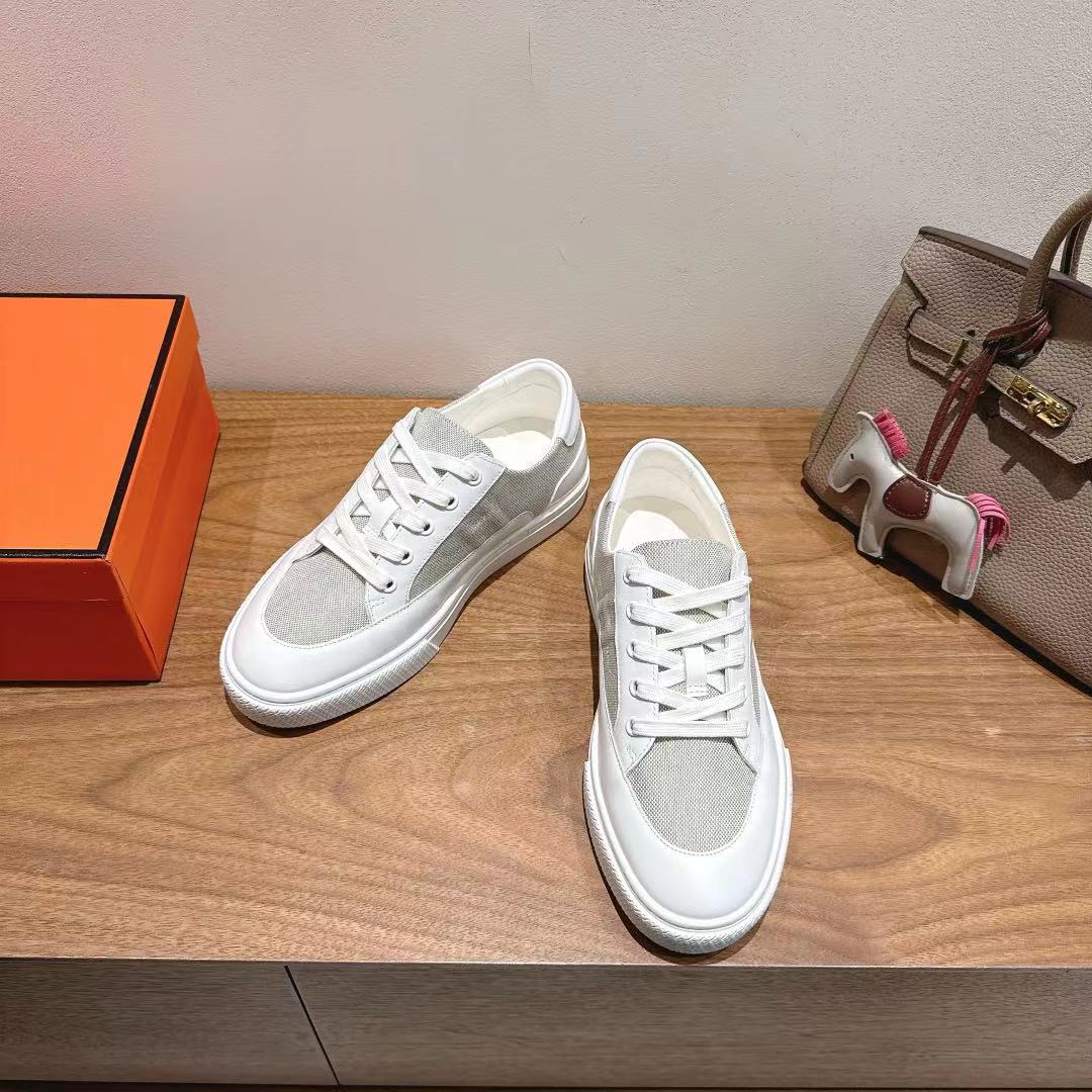 HERMES 00579 HERMES 00579