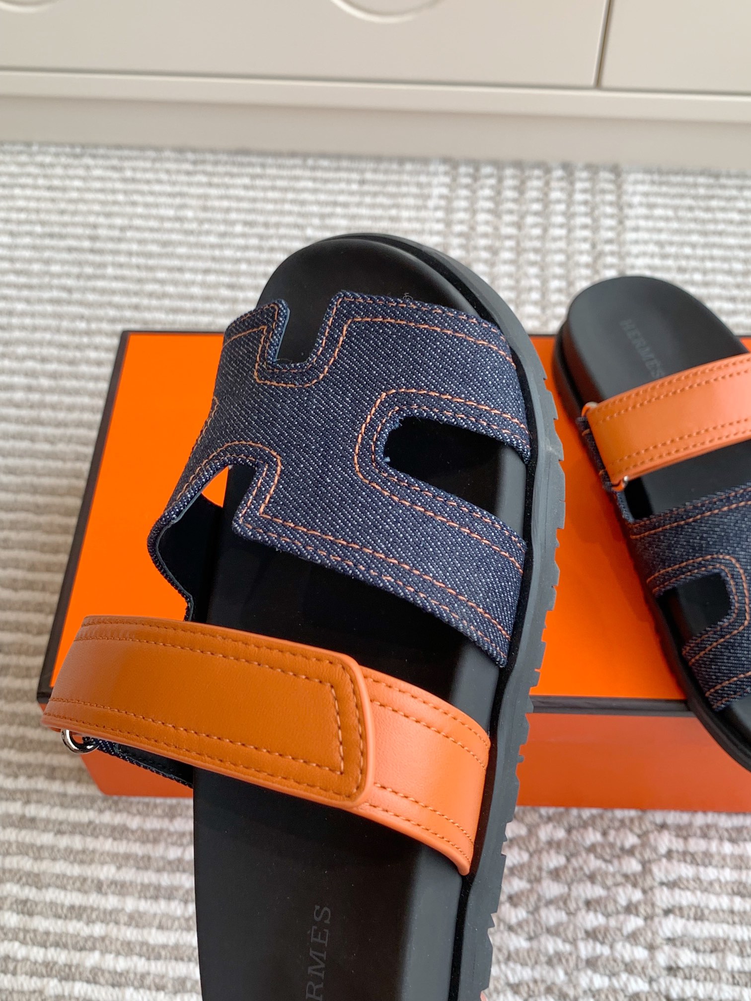 HERMES 00579