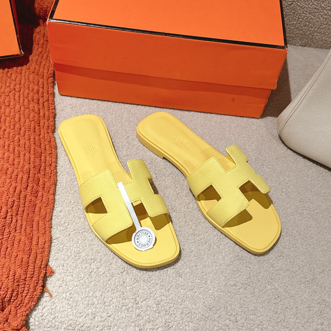 HERMES 00579 HERMES 00579
