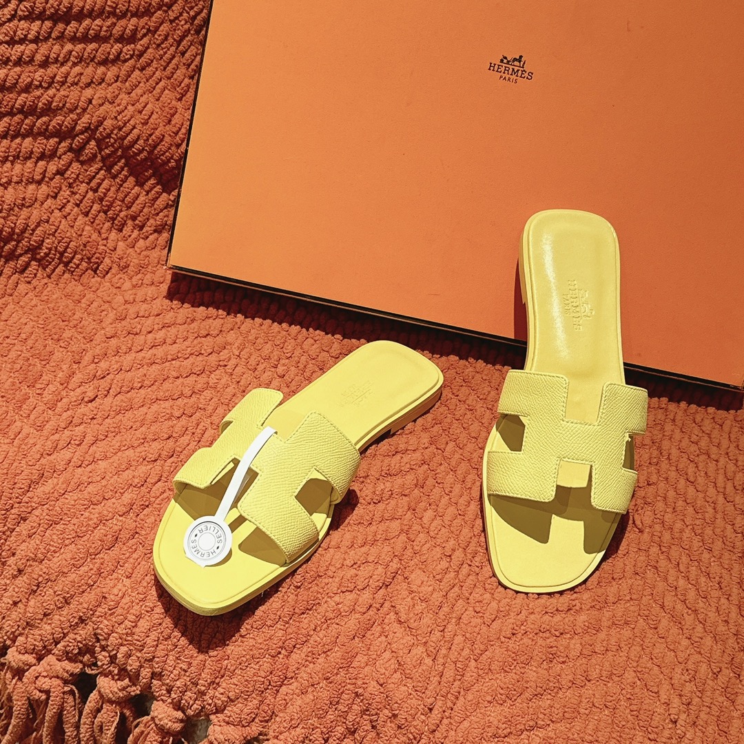 HERMES 00579 HERMES 00579