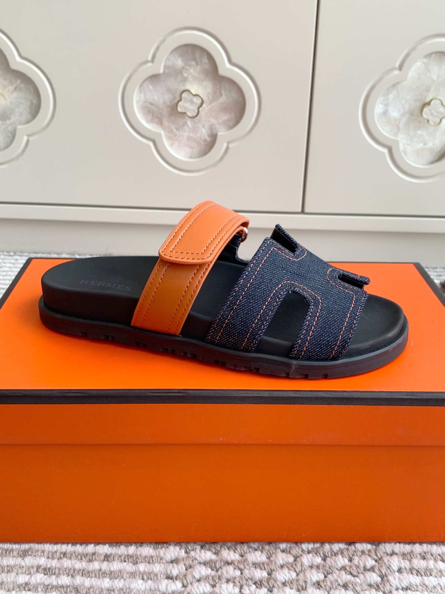 HERMES 00579