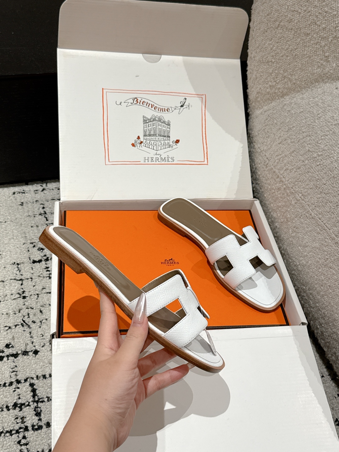 HERMES 00579 HERMES 00579