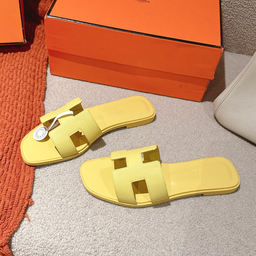HERMES 00579 HERMES 00579