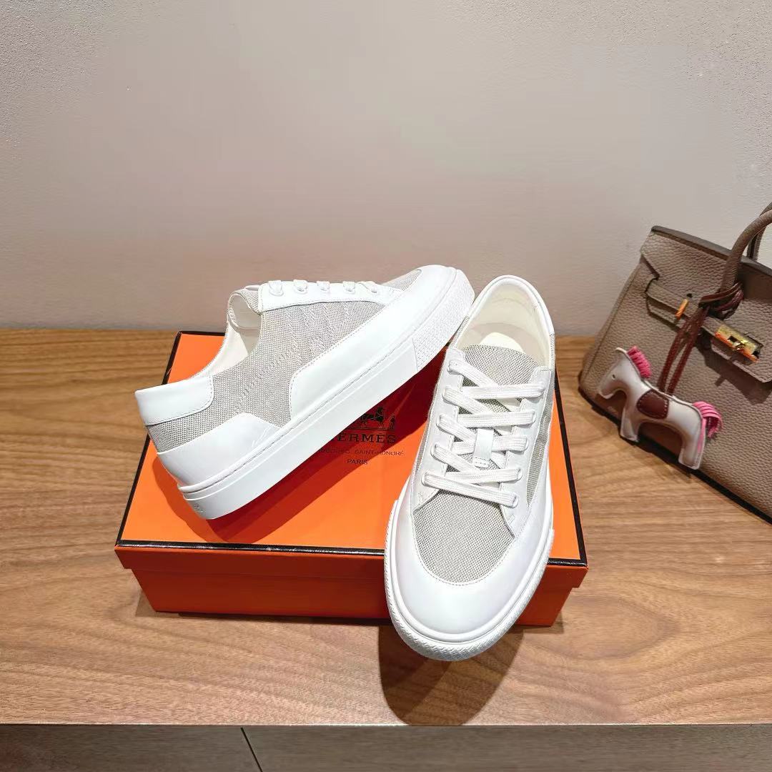 HERMES 00579 HERMES 00579