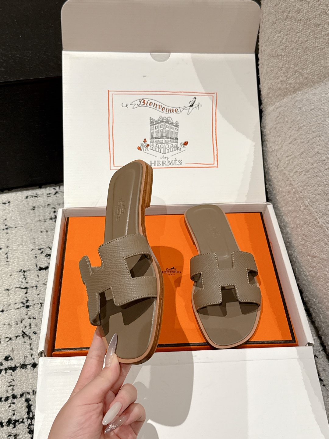 HERMES  00599