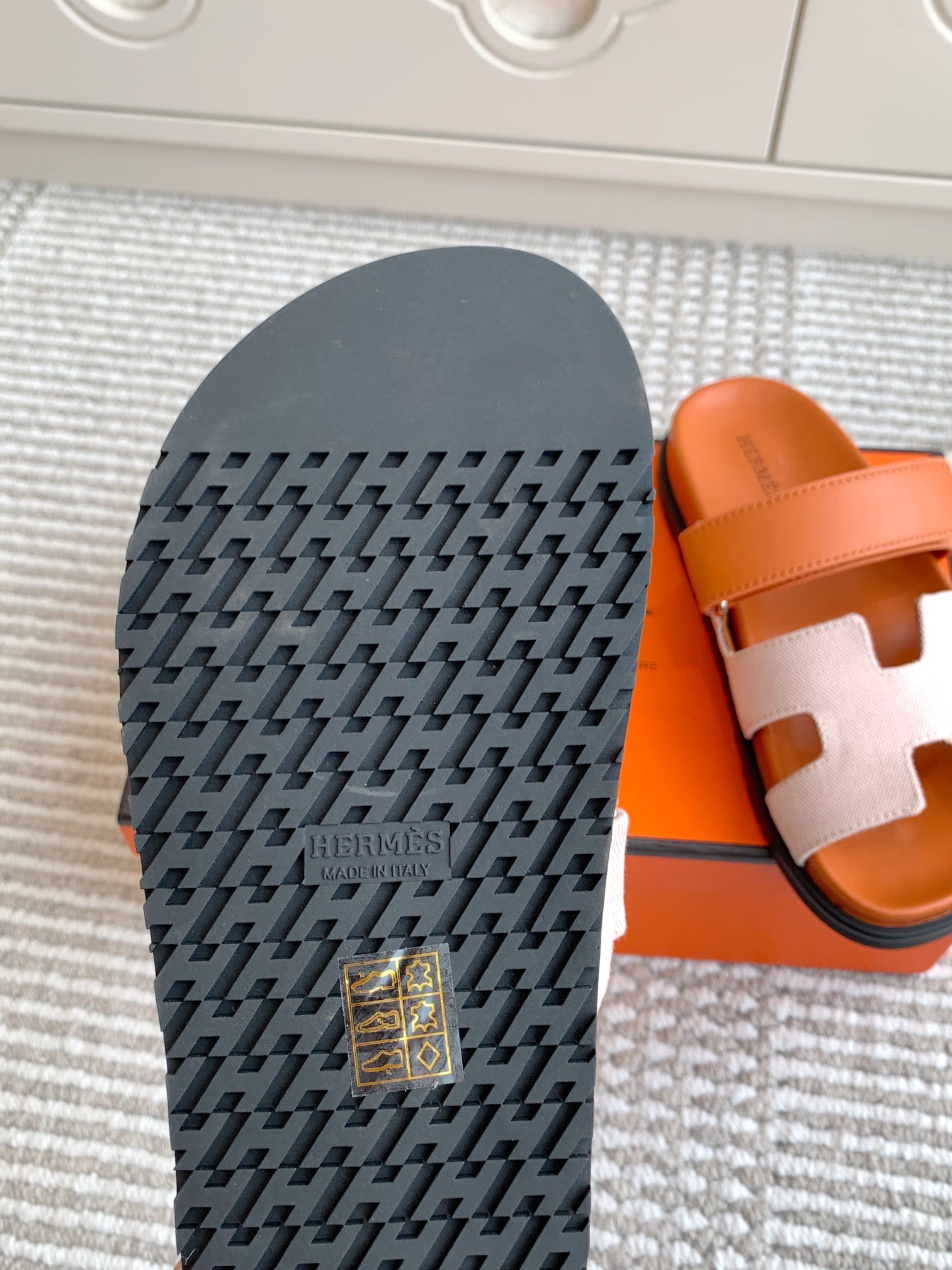HERMES 00599