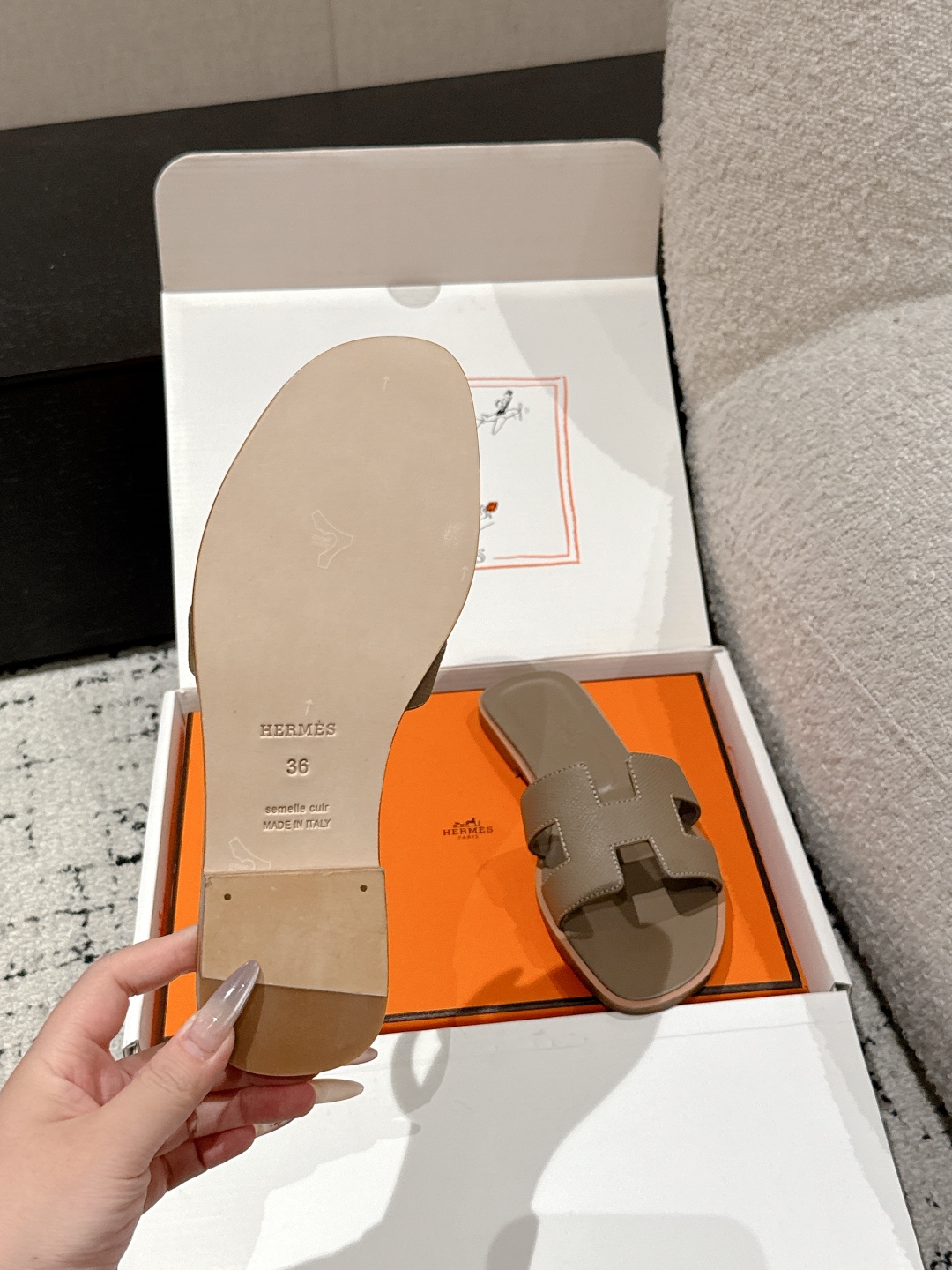 HERMES  00599