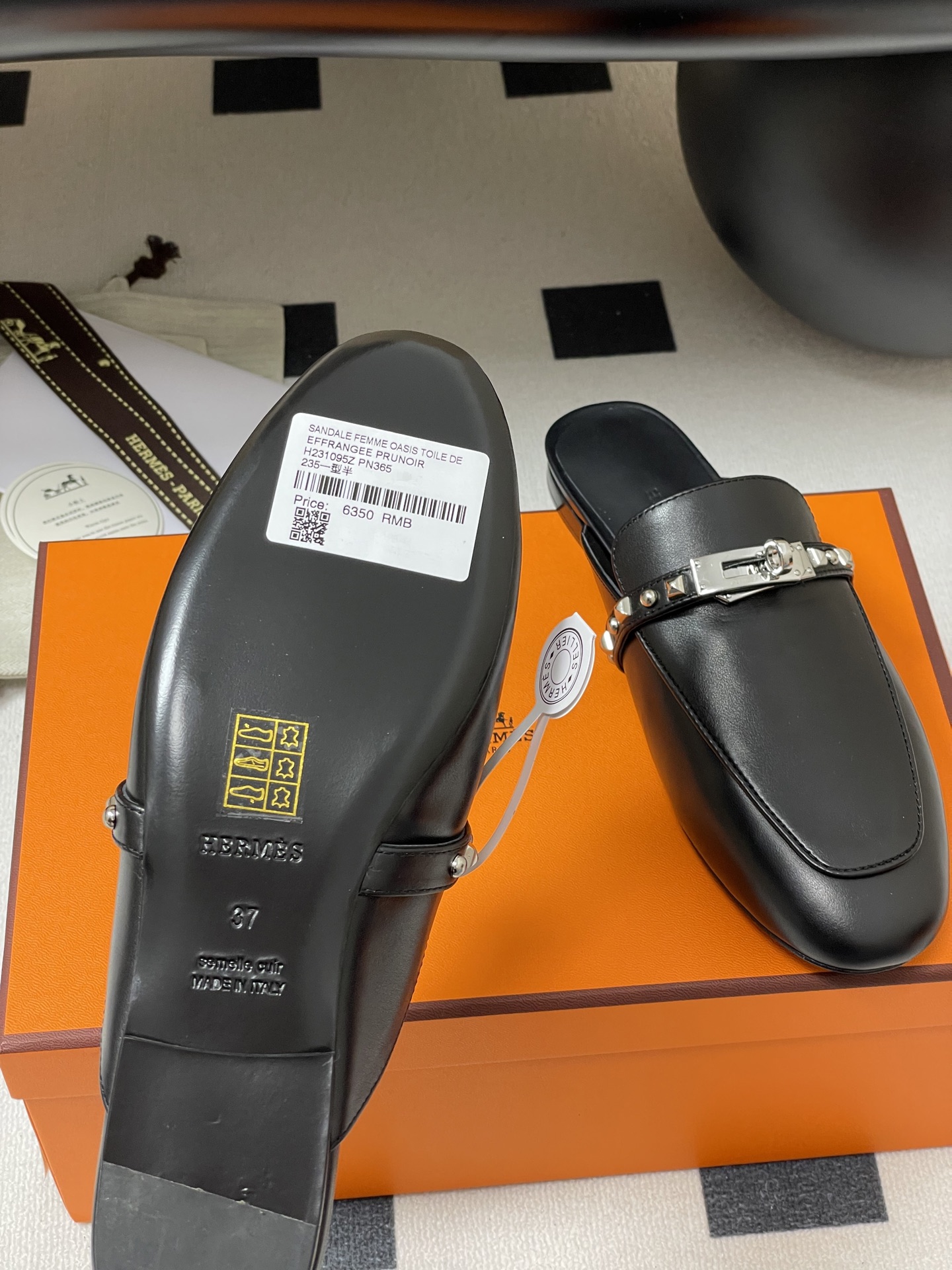 HERMES 00599 HERMES 00599
