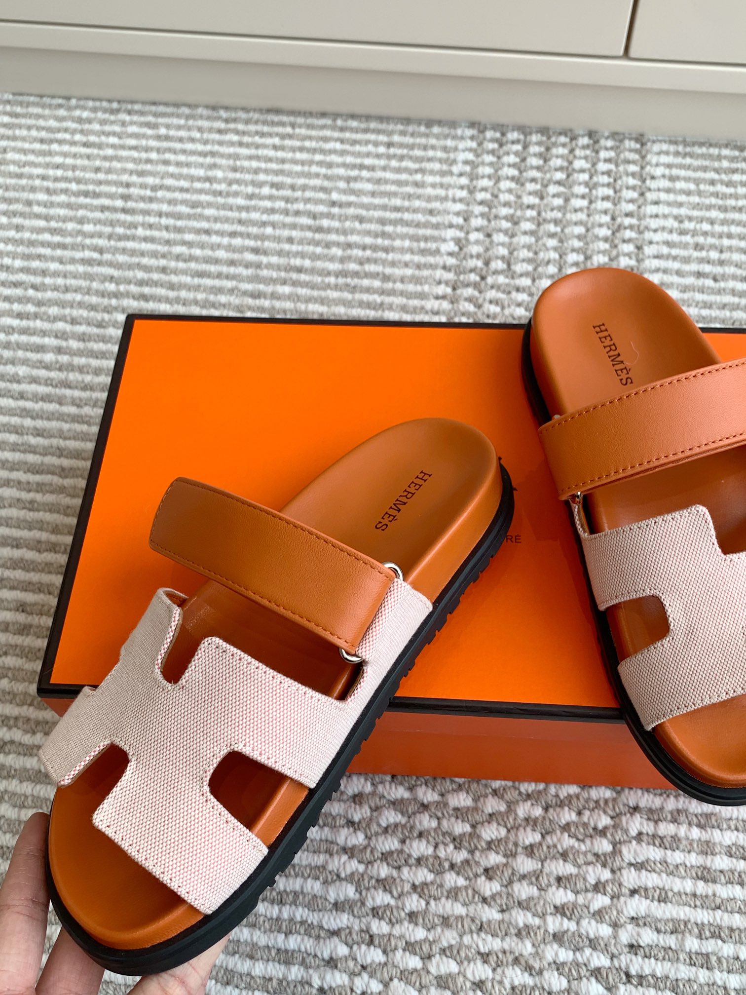 HERMES 00599