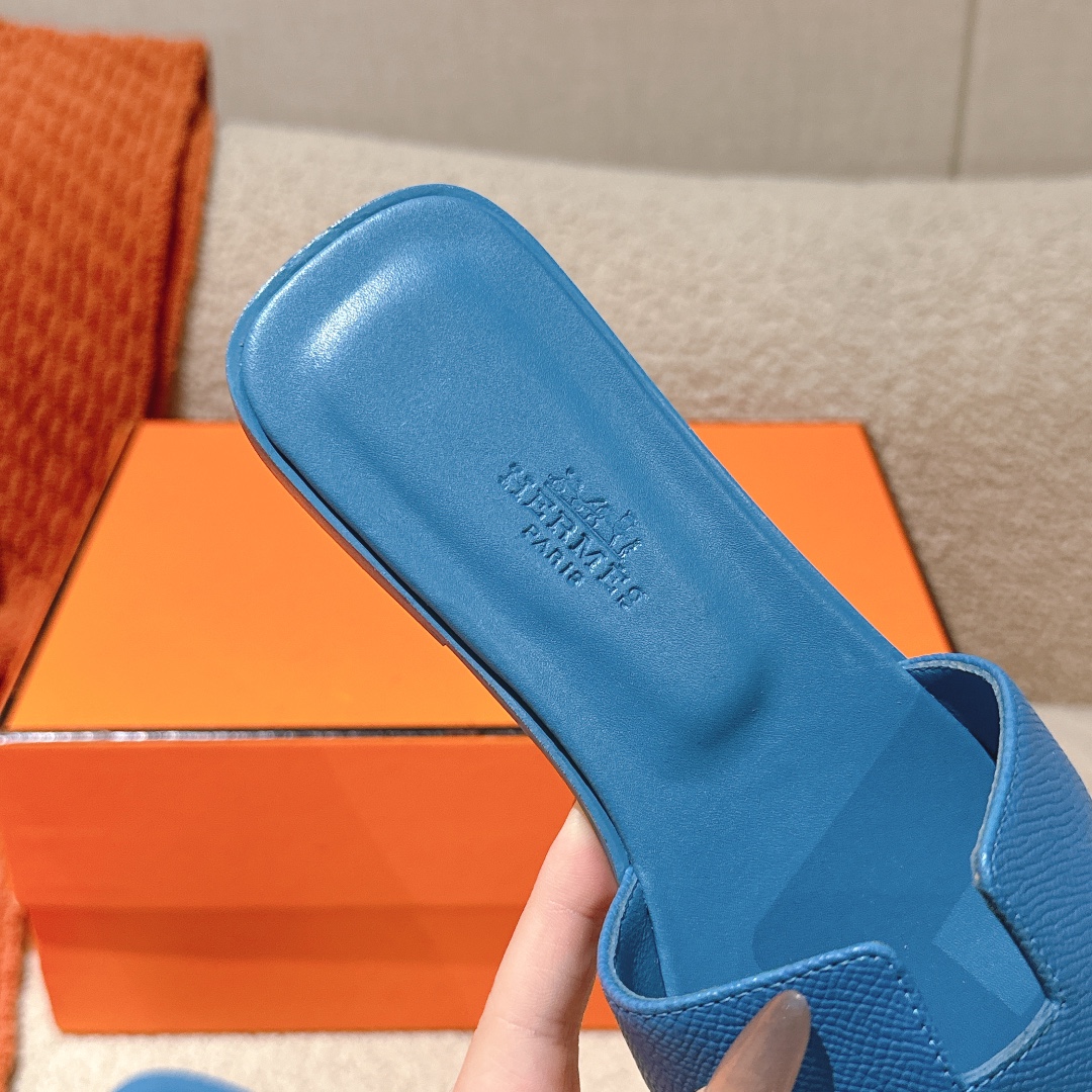 HERMES 00599 HERMES 00599
