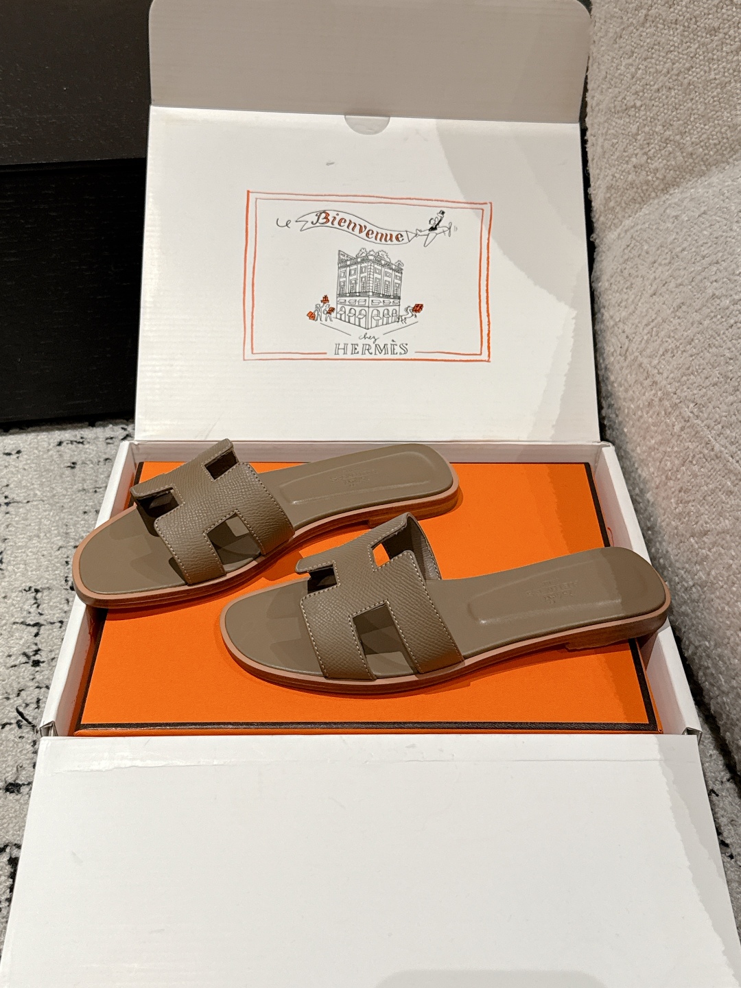 HERMES  00599