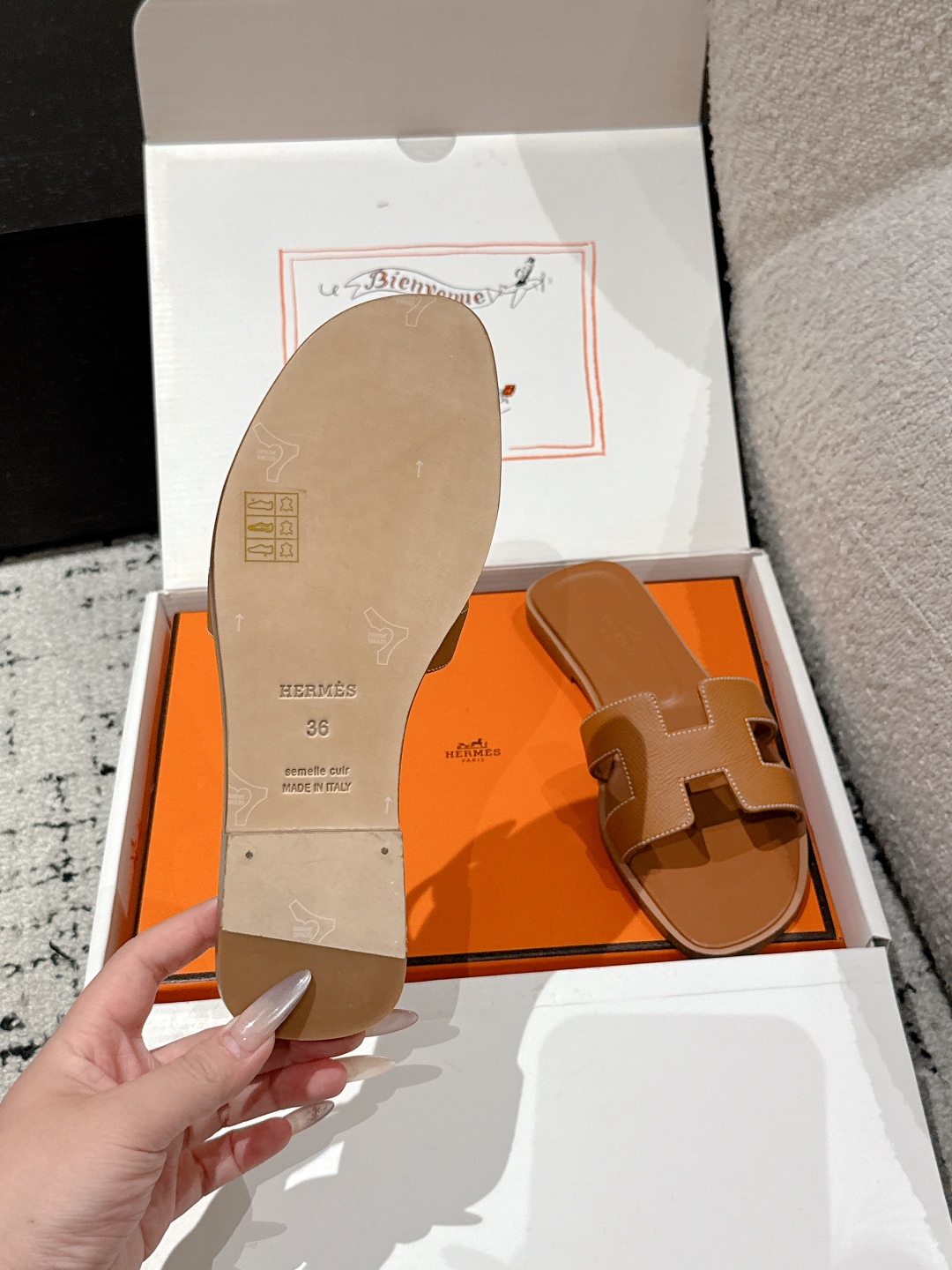 HERMES 00609 HERMES 00609