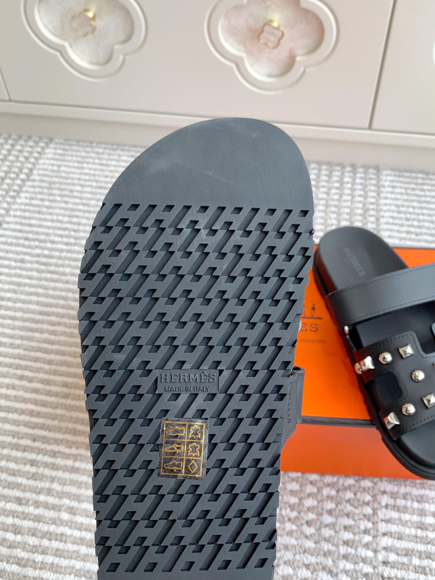 HERMES 00609