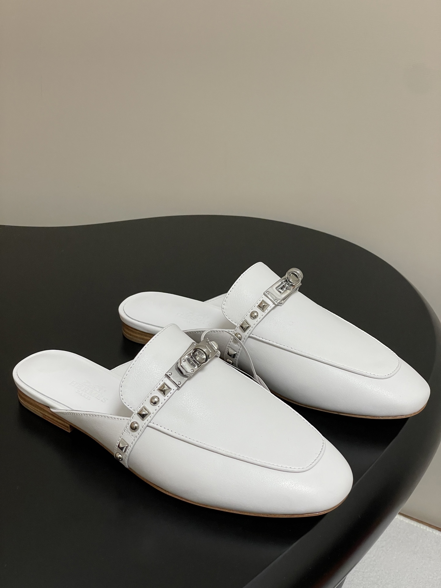 HERMES 00609 HERMES 00609