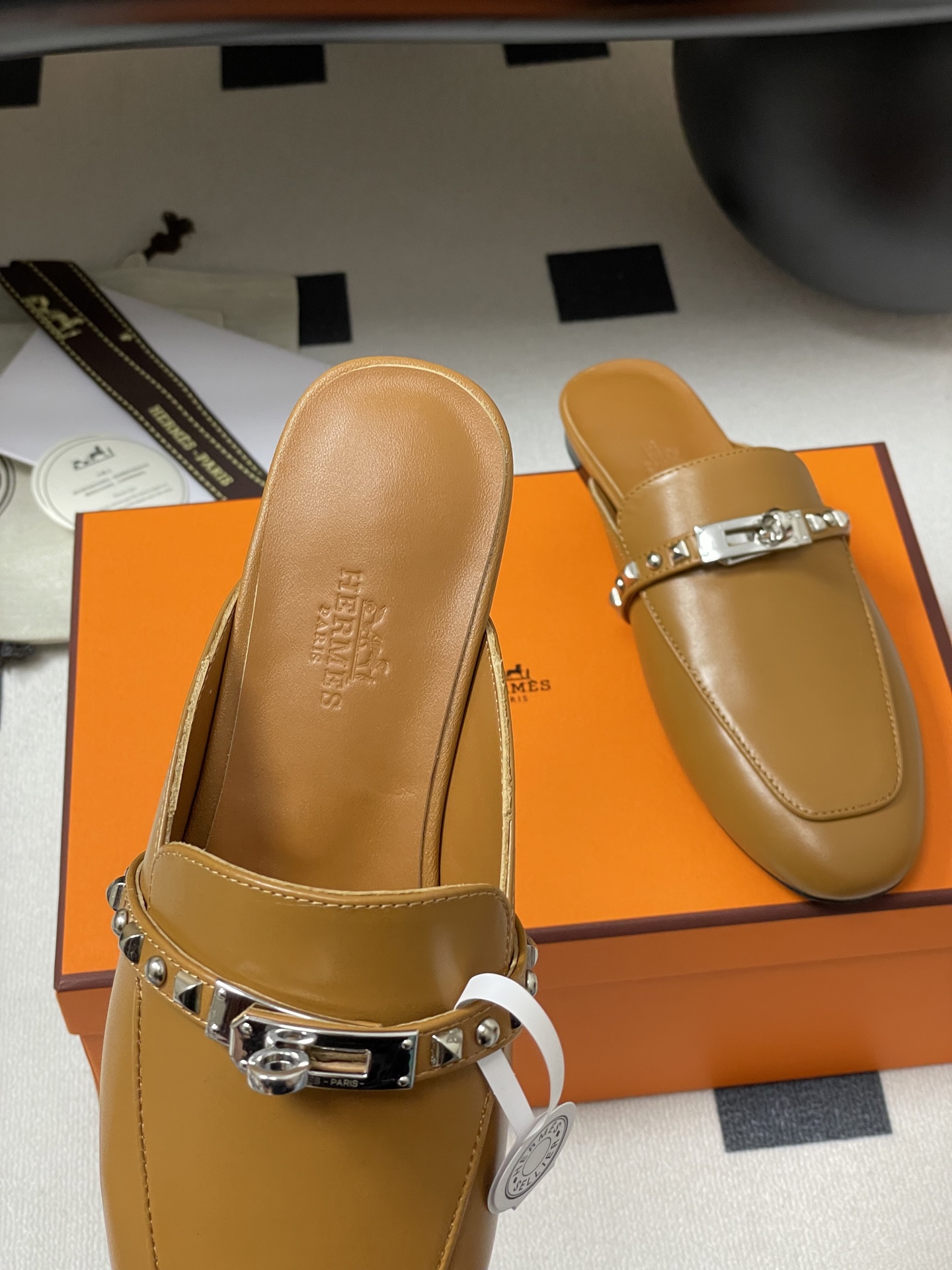 HERMES 00619 HERMES 00619