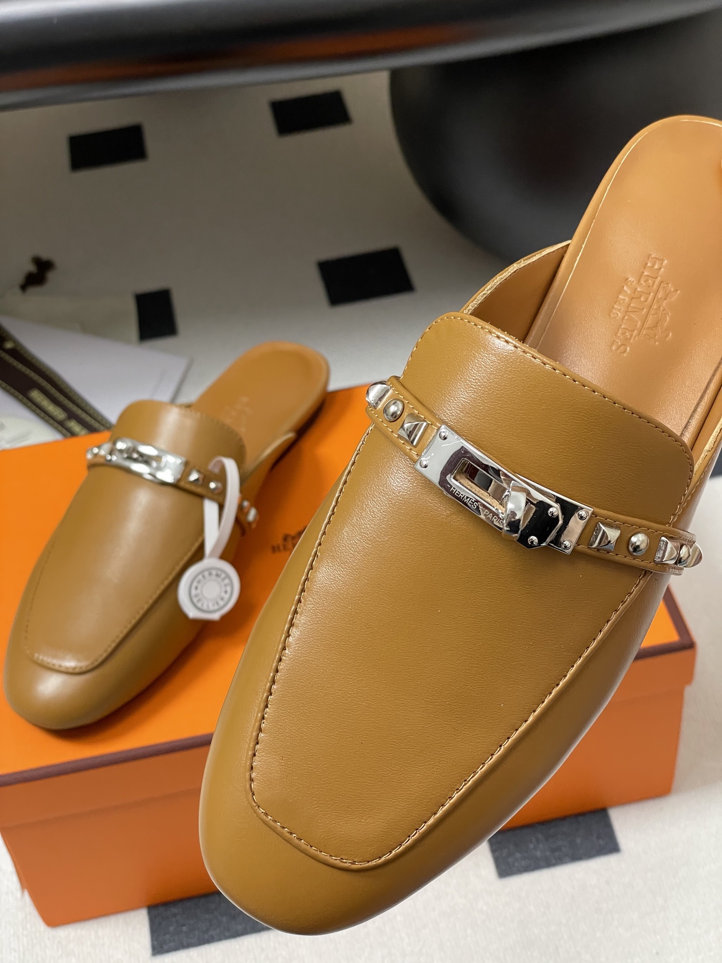 HERMES 00619 HERMES 00619