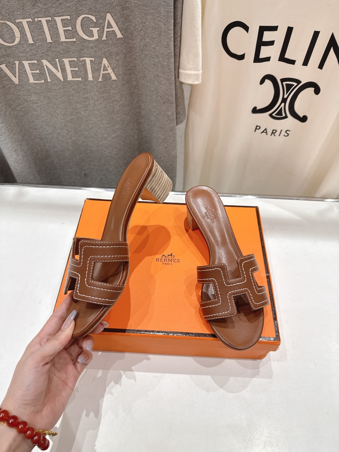 HERMES 00639 HERMES 00639