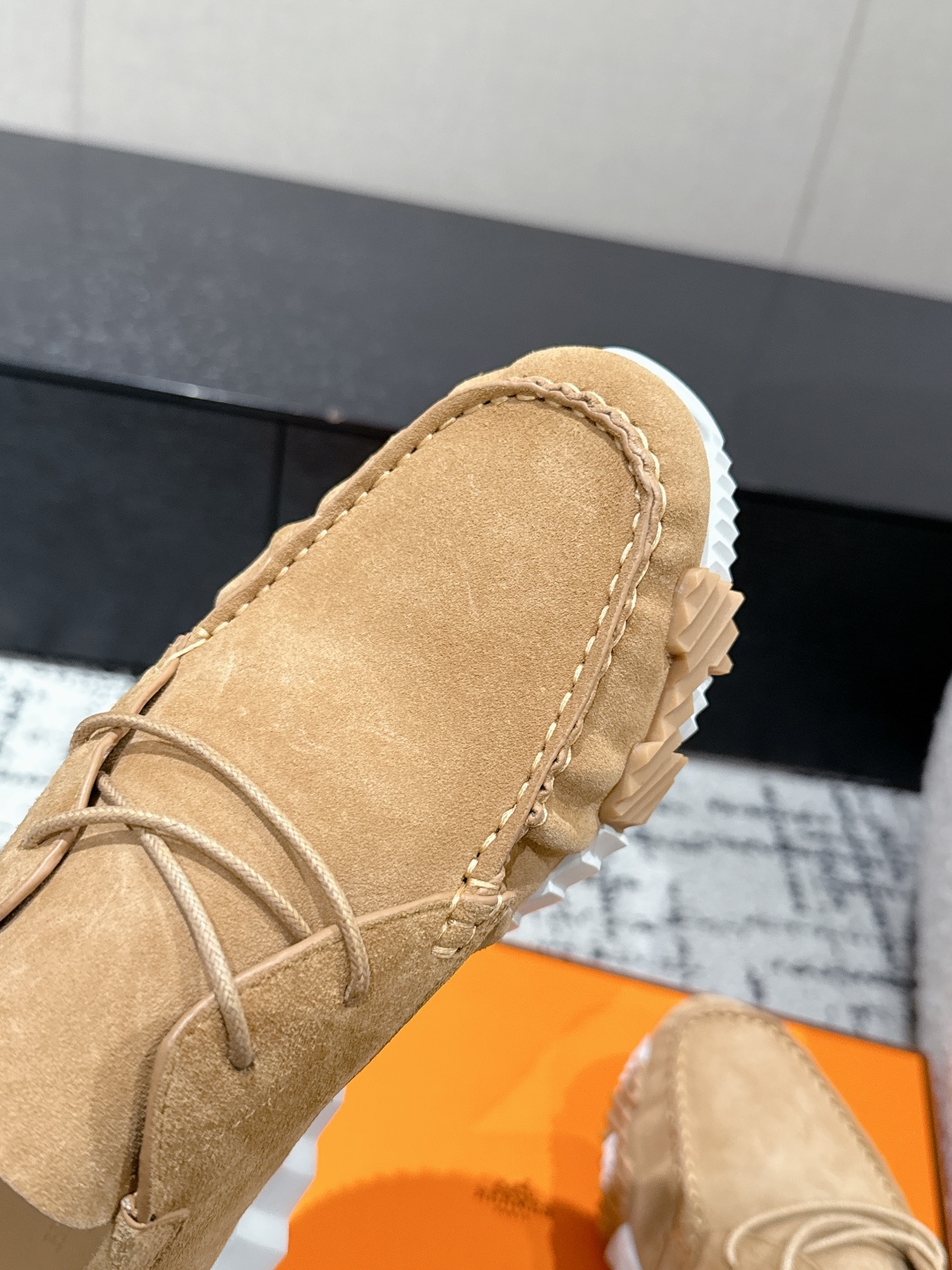 HERMES 00639 HERMES 00639