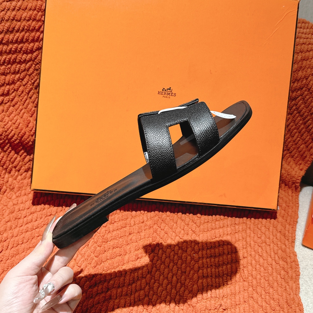 HERMES 00639 HERMES 00639