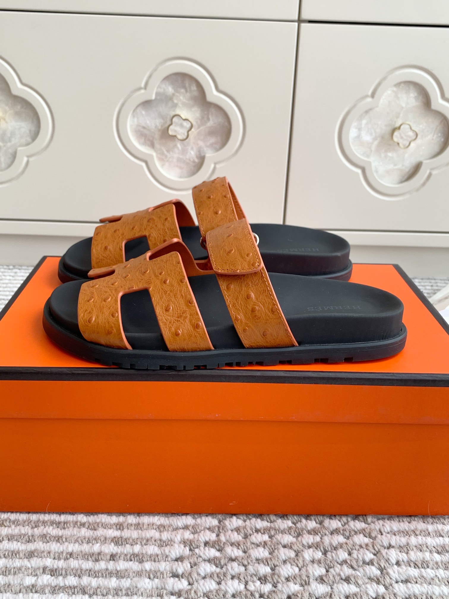 HERMES 00649
