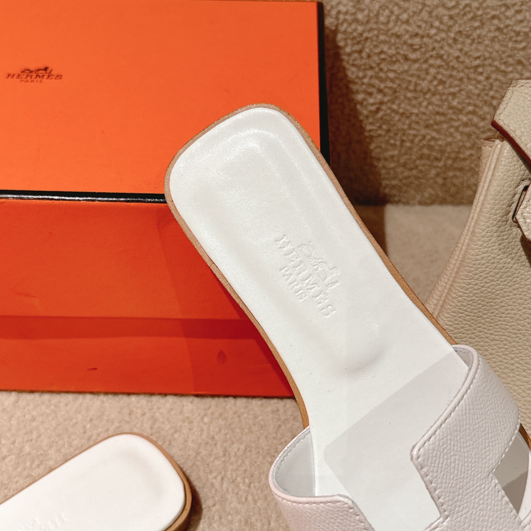 HERMES 00649 HERMES 00649