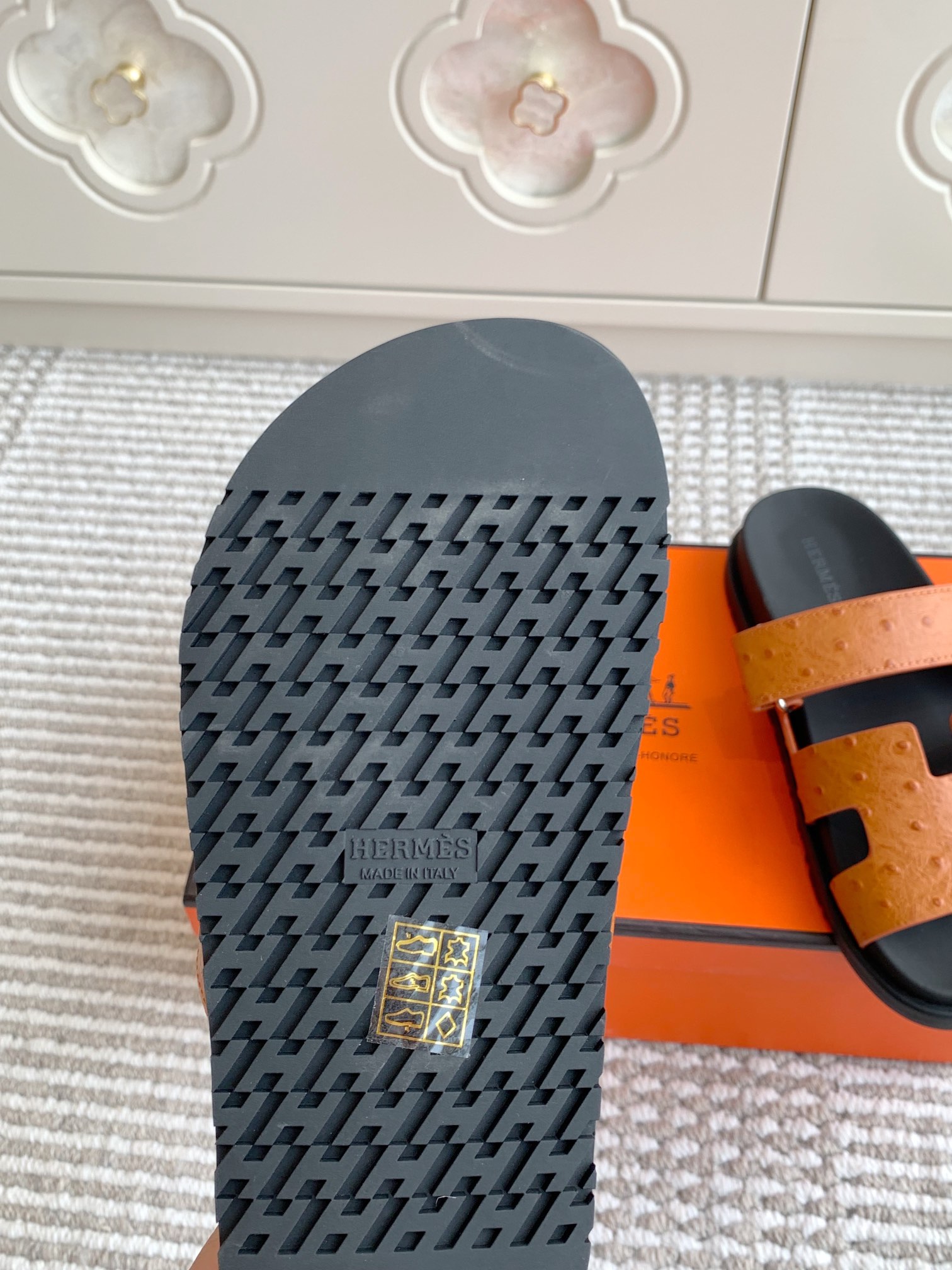 HERMES 00649