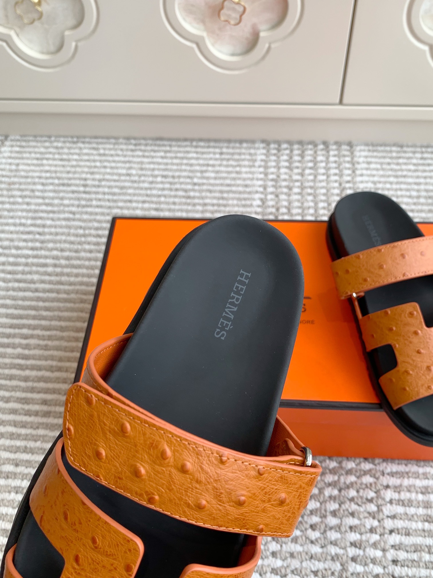 HERMES 00649