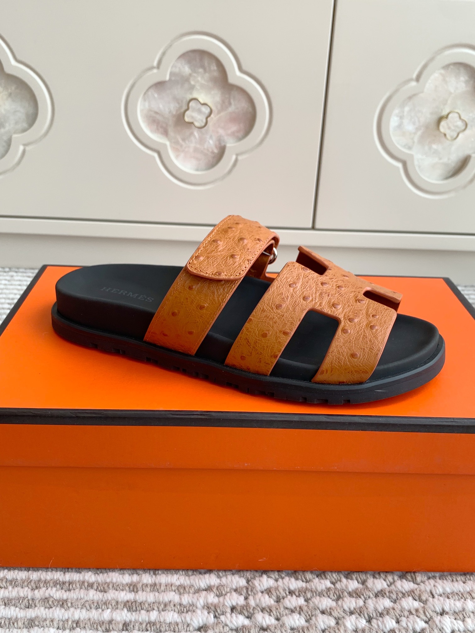 HERMES 00649