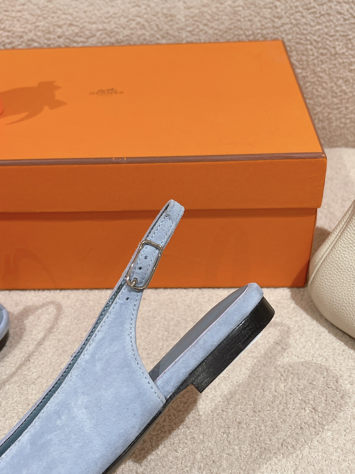 HERMES 00659 HERMES 00659