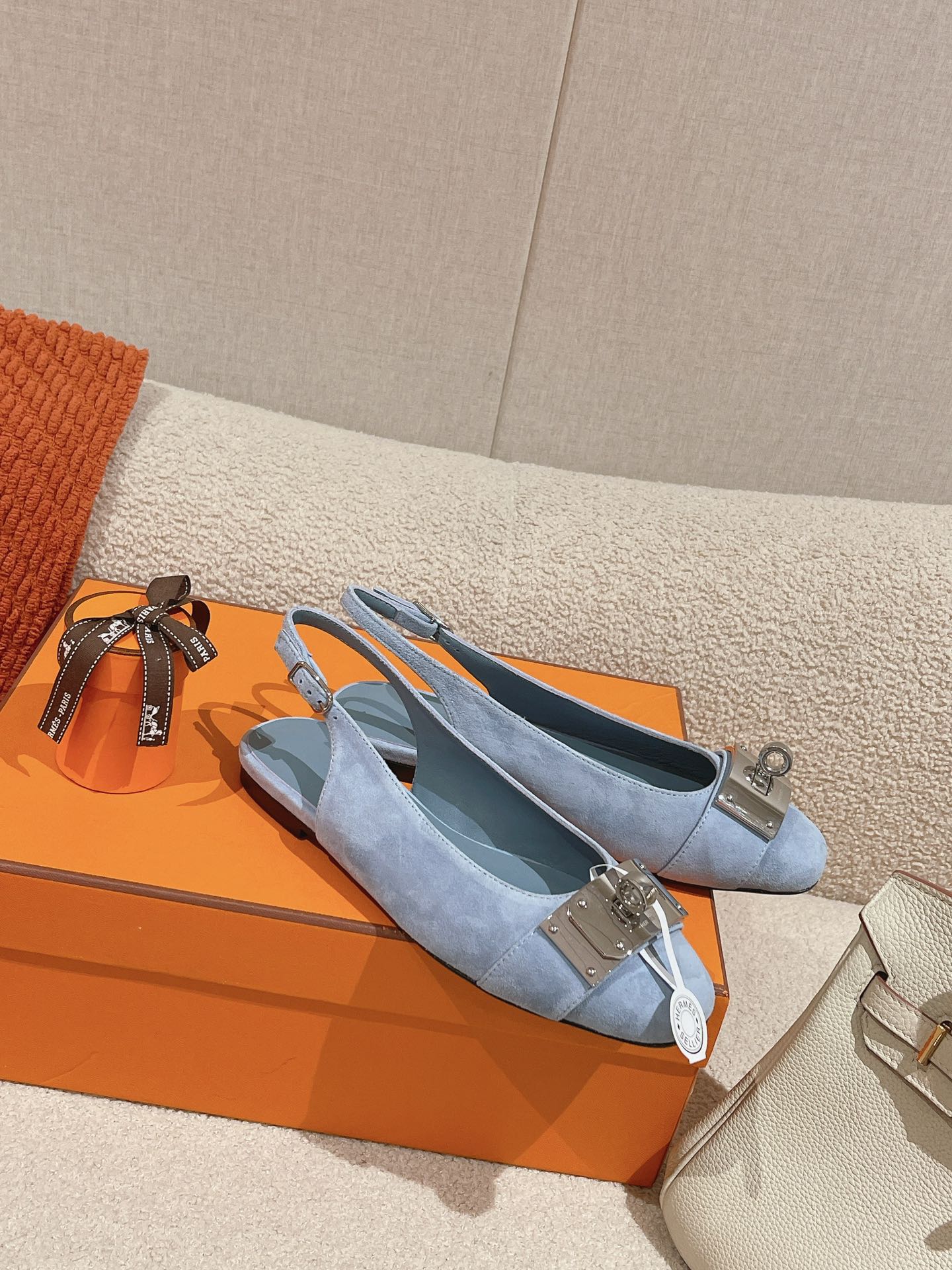 HERMES 00659 HERMES 00659