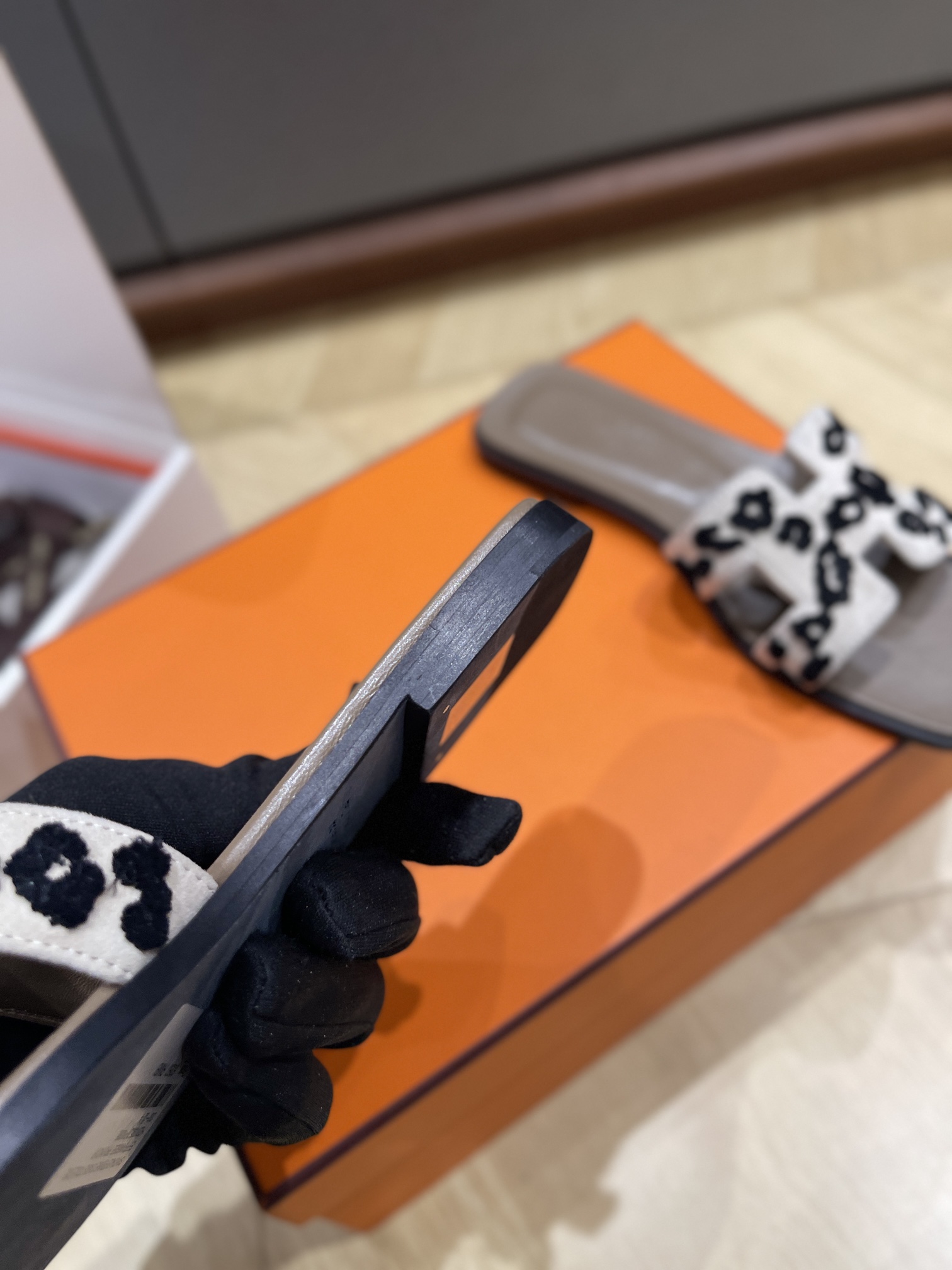 HERMES 00669 HERMES 00669