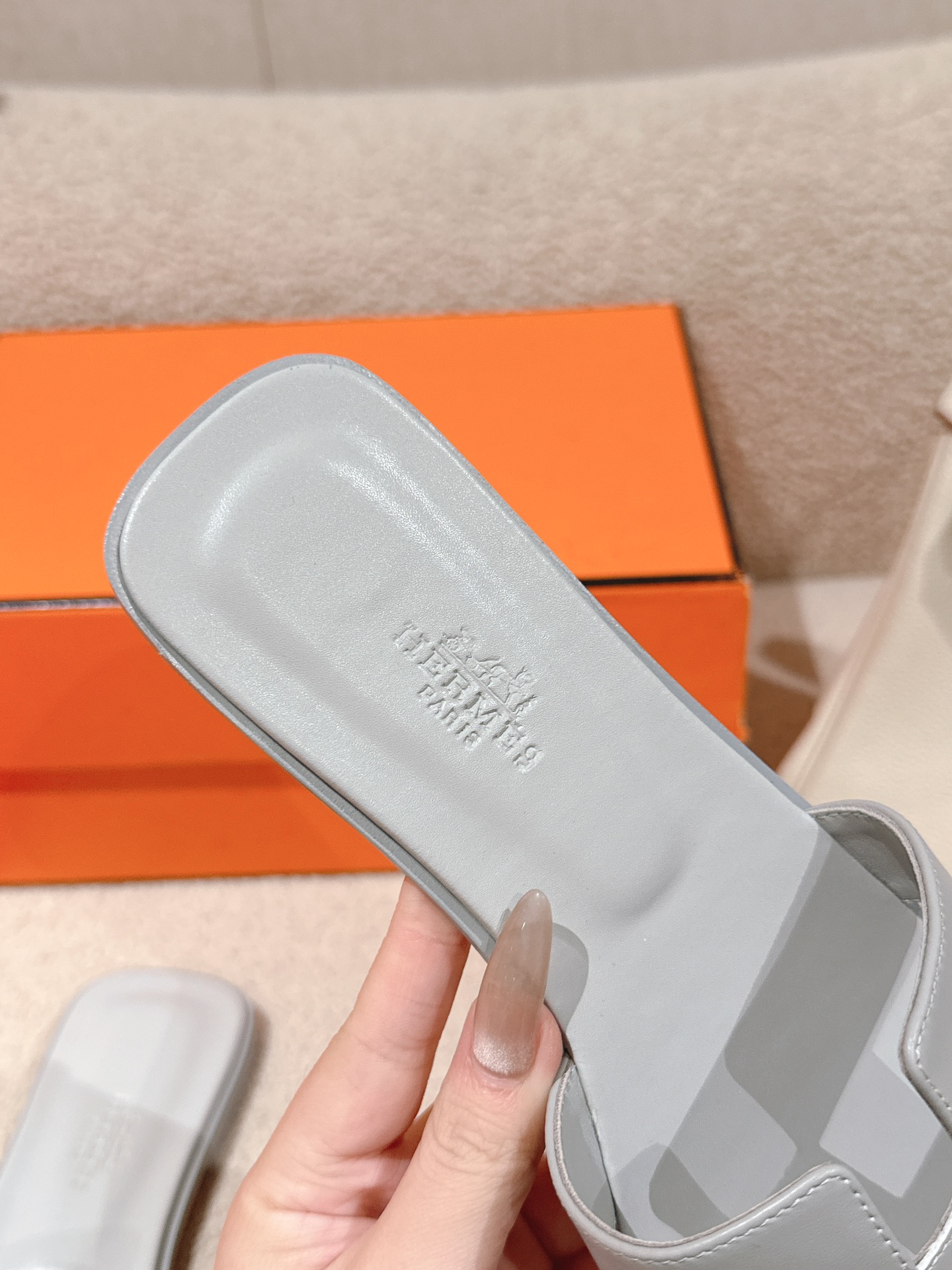 HERMES 00669 HERMES 00669