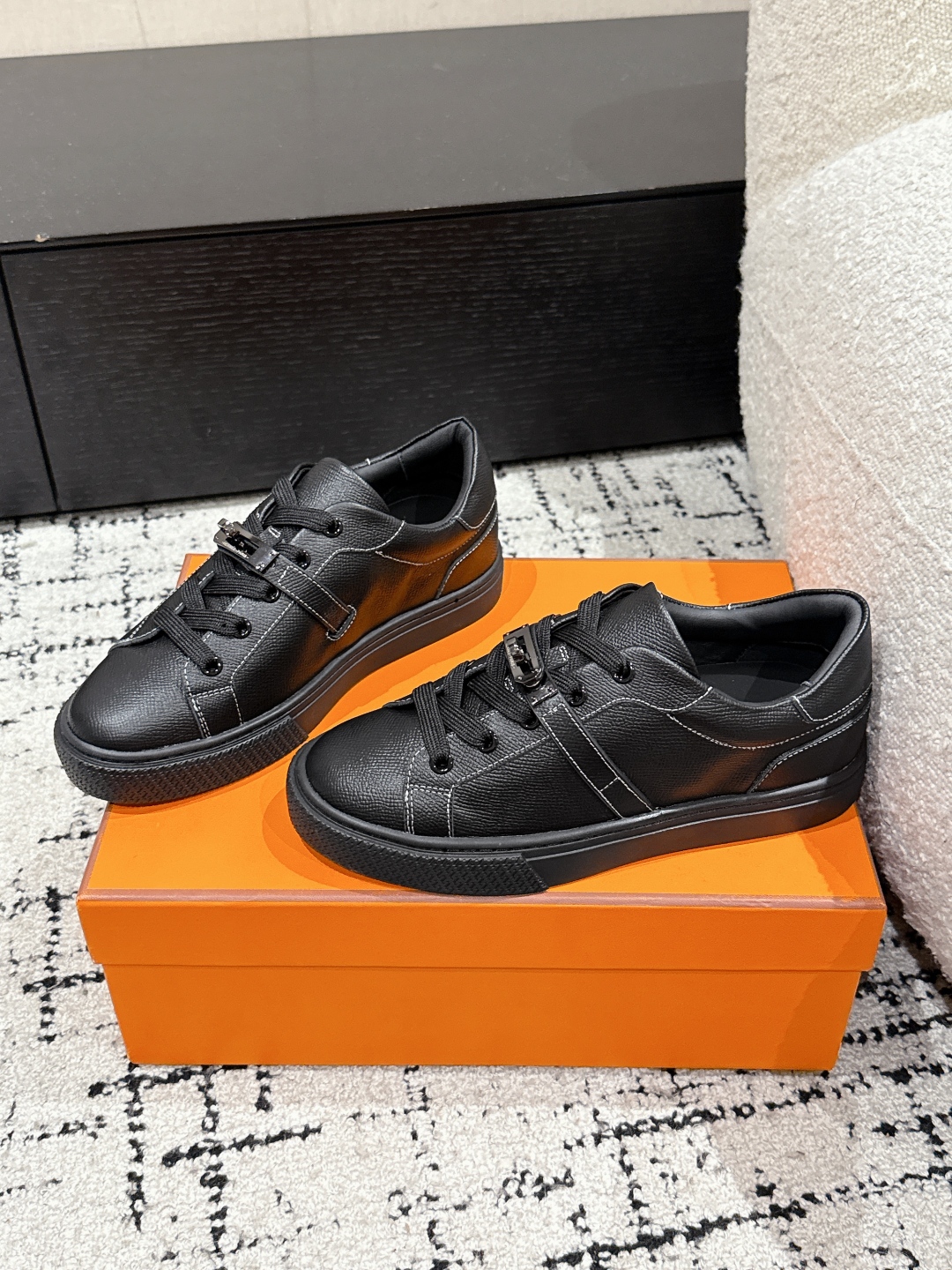 HERMES 00669 HERMES 00669